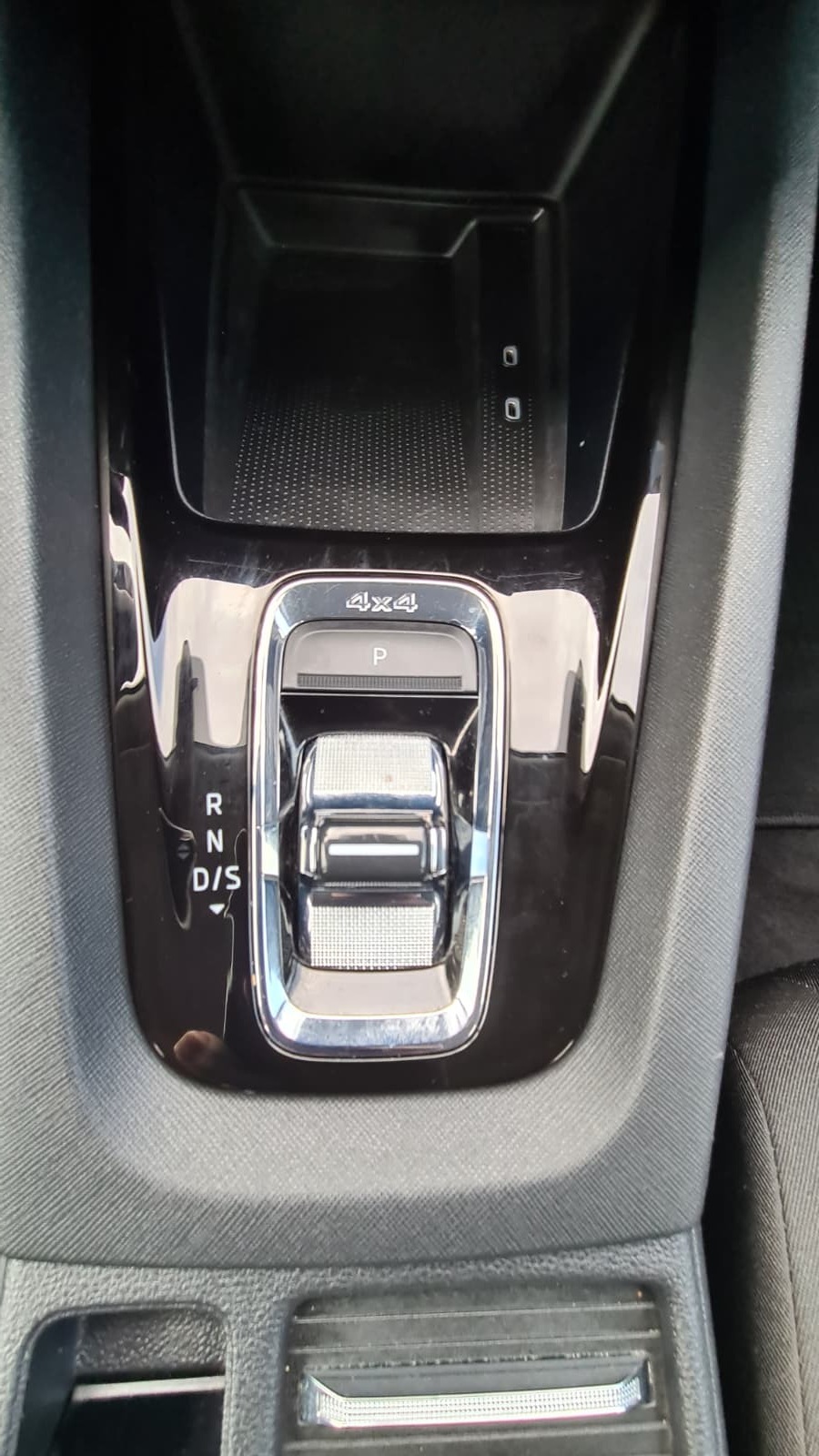 SKODA Octavia Combi 2.0 TDI DSG Ambition 4x4 ** Anh-Kupplung ** Gr.Navi ** Parkhilfe v+h ** Virtuelles Cockpit ** Frisch ab MFK **-image-13
