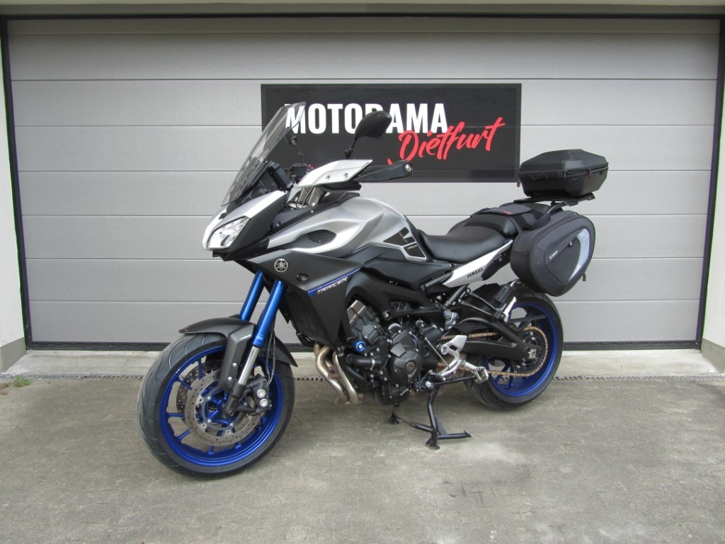 YAMAHA MT-09 ABS Tracer-showroom-element-3