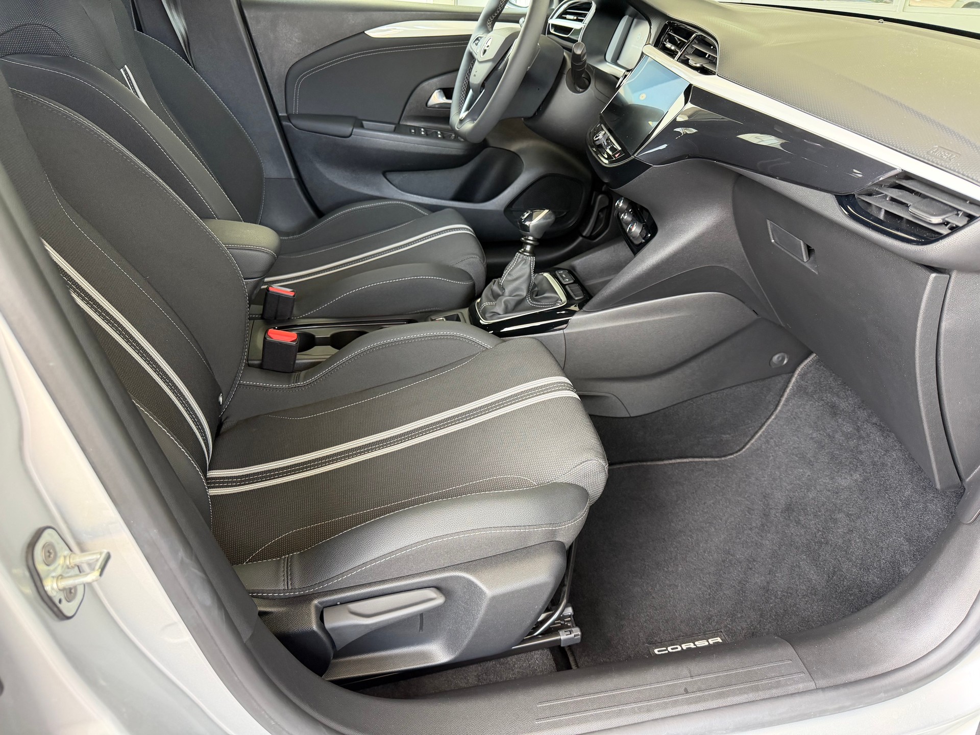 OPEL Corsa 1.2 TP GS-image-11