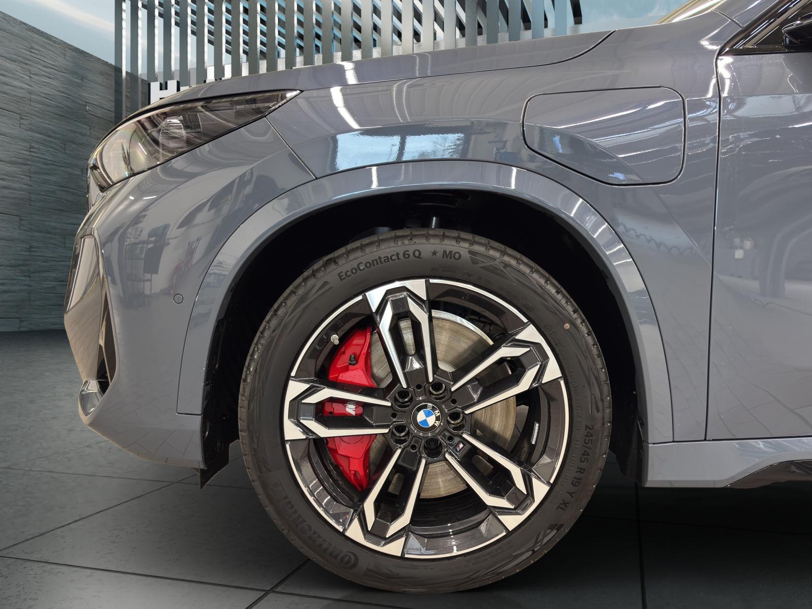 BMW X1 30e xDrive paddles-image-8
