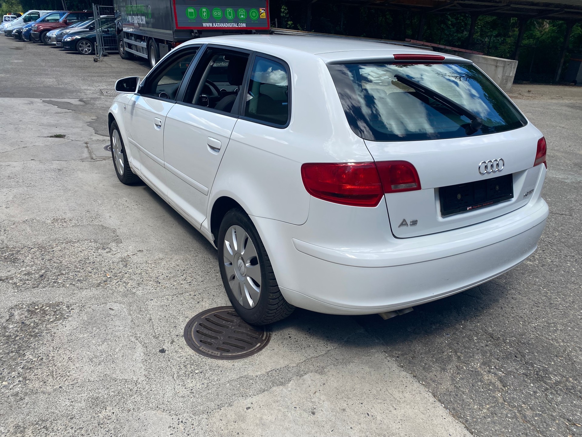 AUDI A3 Sportback 1.9 TDI Ambiente-image-3