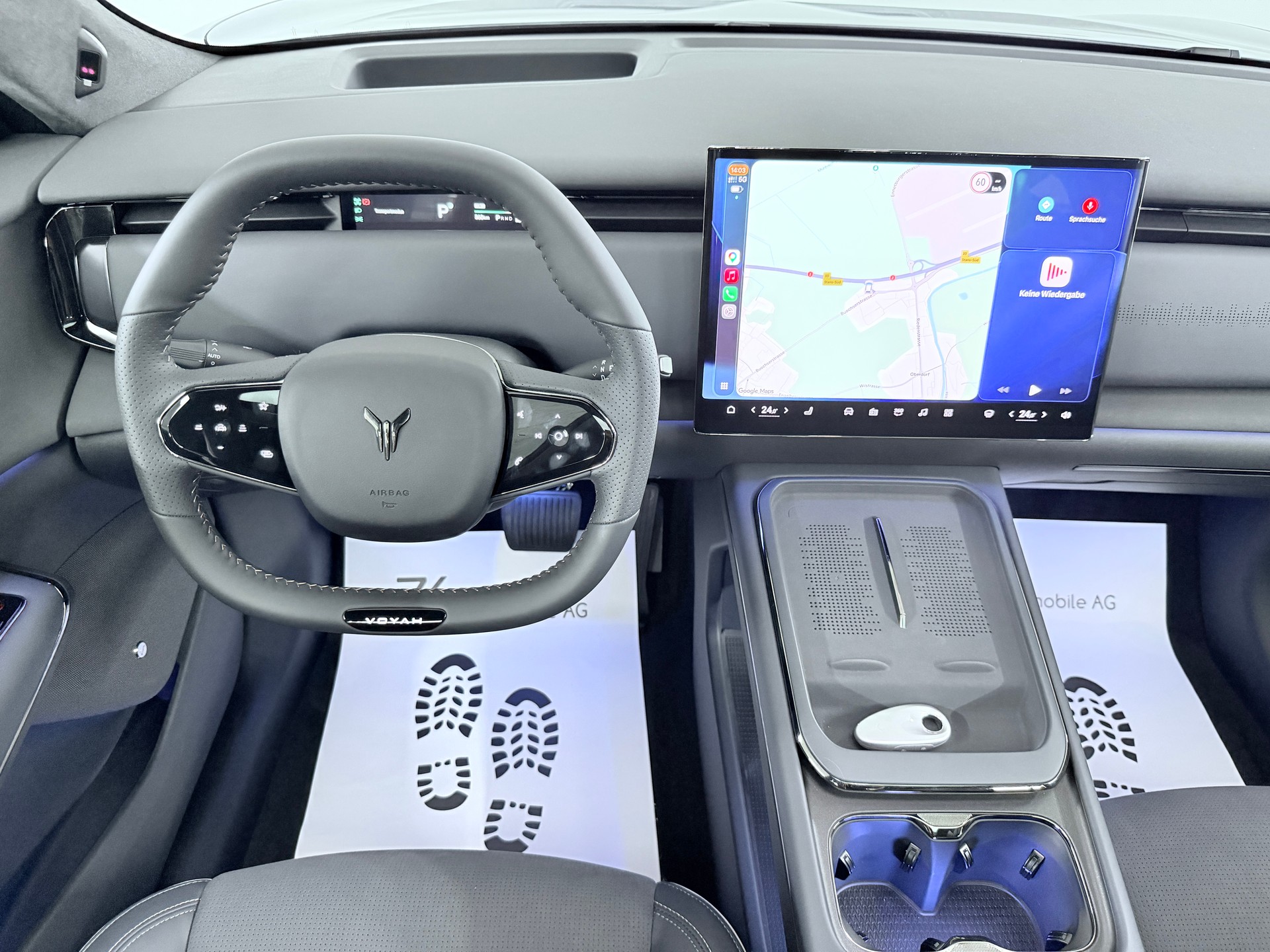 VOYAH Courage 80 kWh 4WD 435PS Azure Blue Metallic-image-12