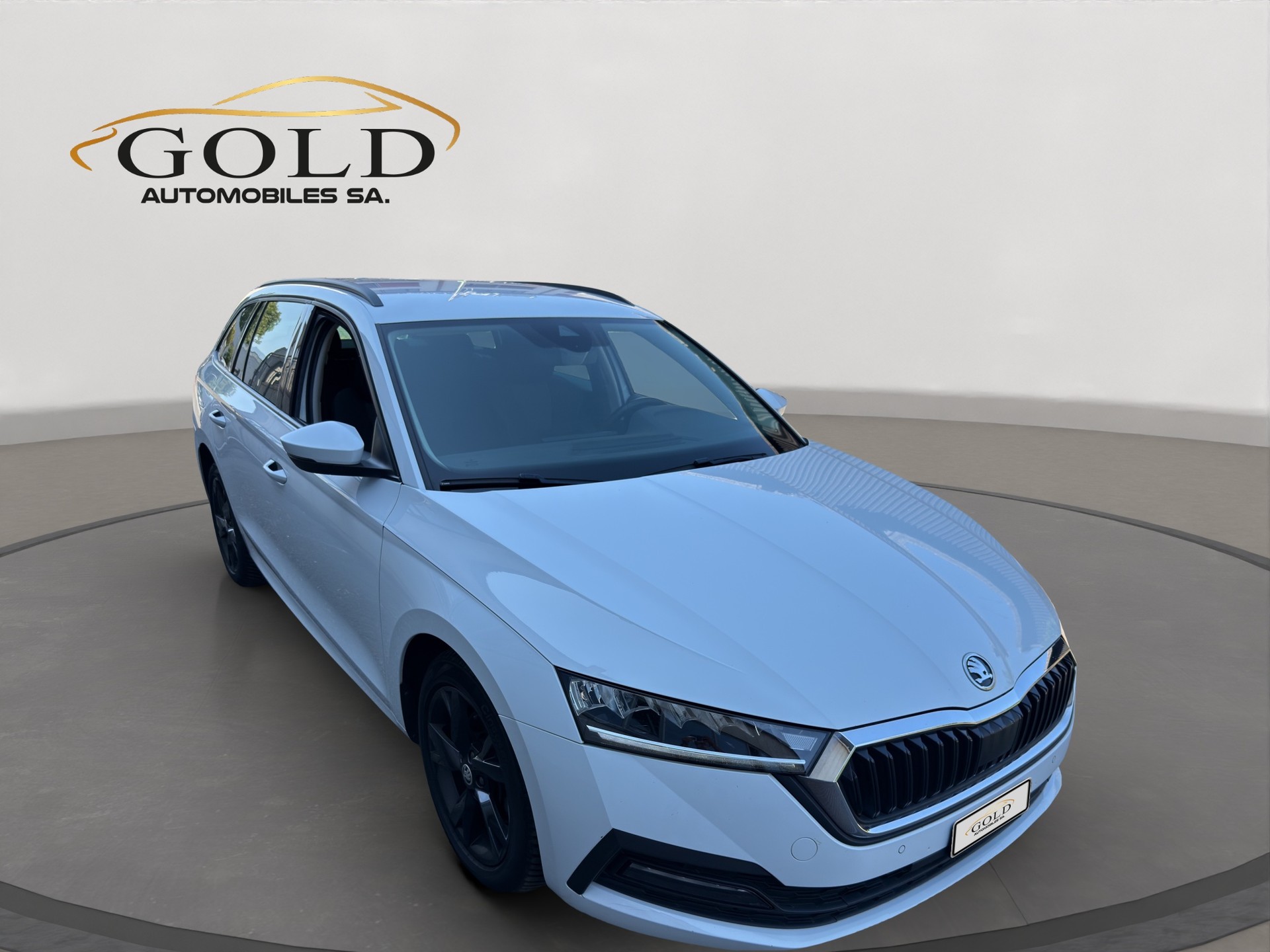 SKODA Octavia Combi 2.0 TDI DSG Ambition 4x4-image-8