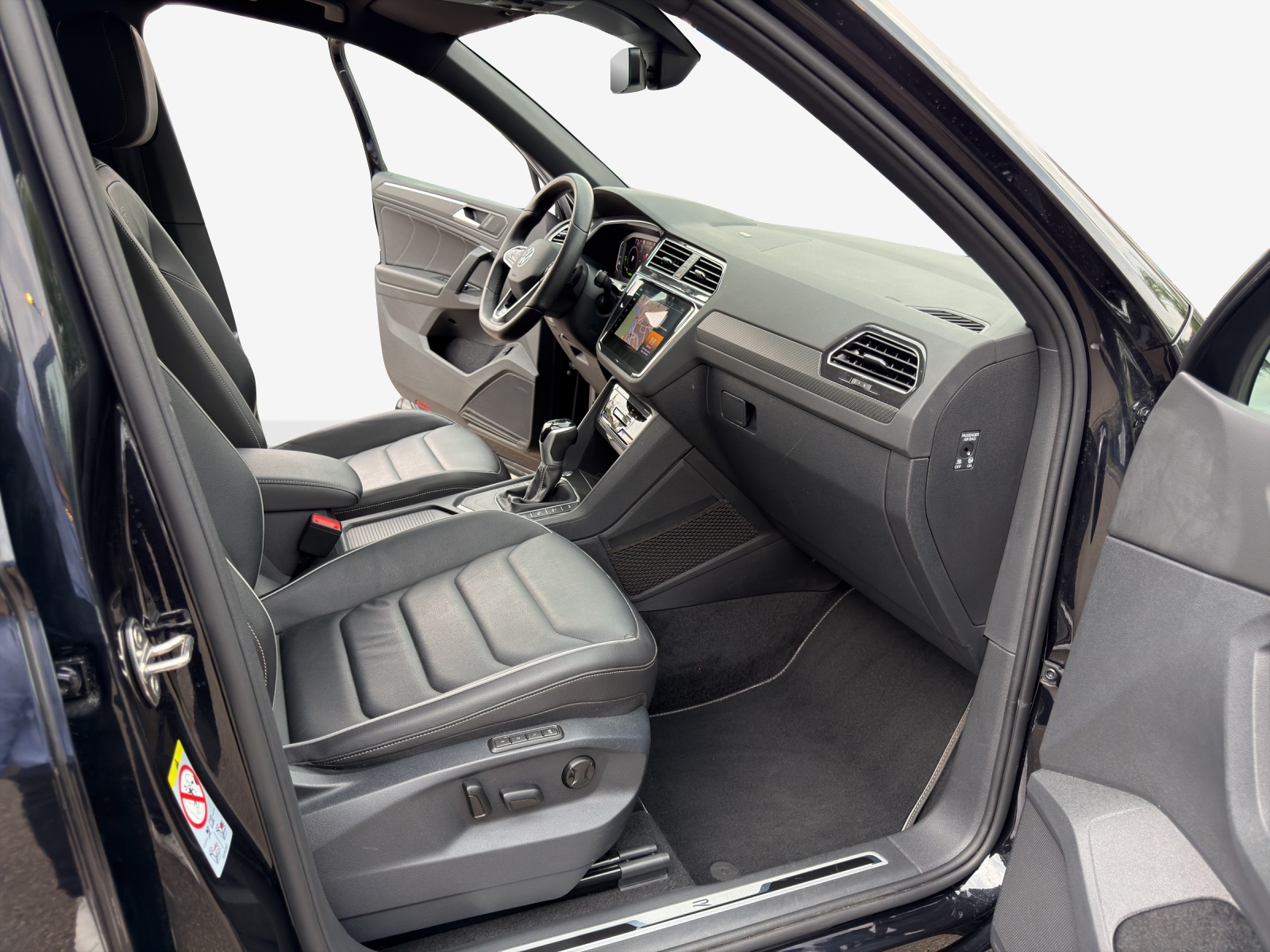 VW Tiguan 1.4TSI PHEV Selection DSG-image-14