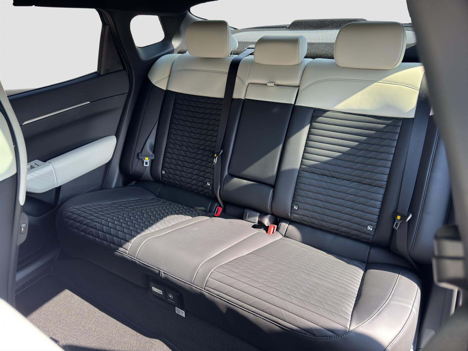 KIA EV4 Fastback 81 kWh GT-Line-image-5