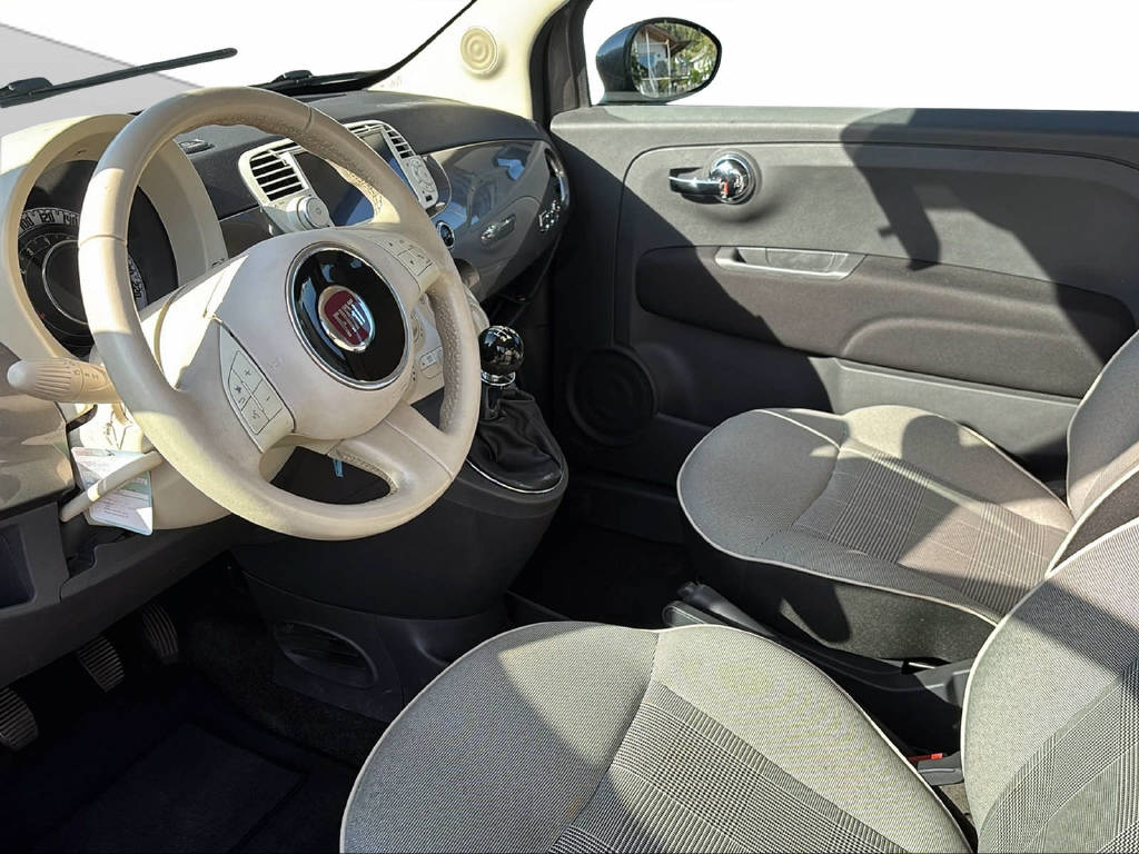 FIAT 500 C 1.2 Lounge-image-11