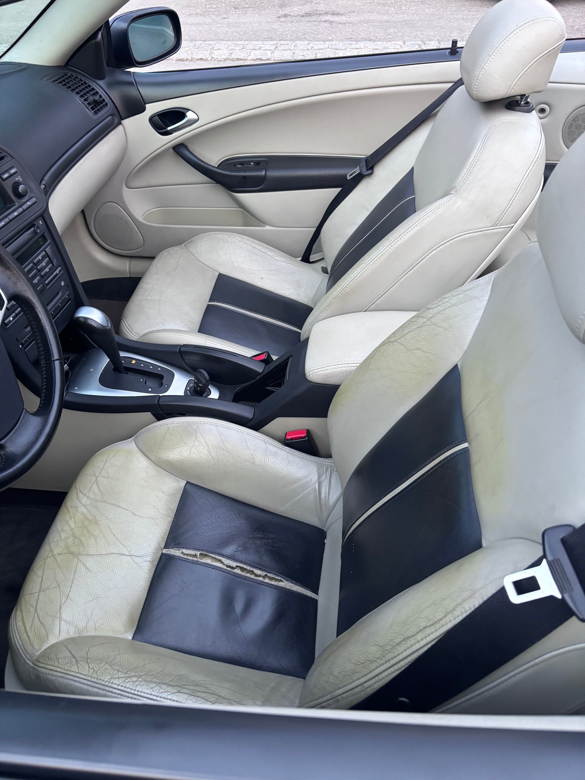 SAAB 9-3 2.0T Aero-image-8