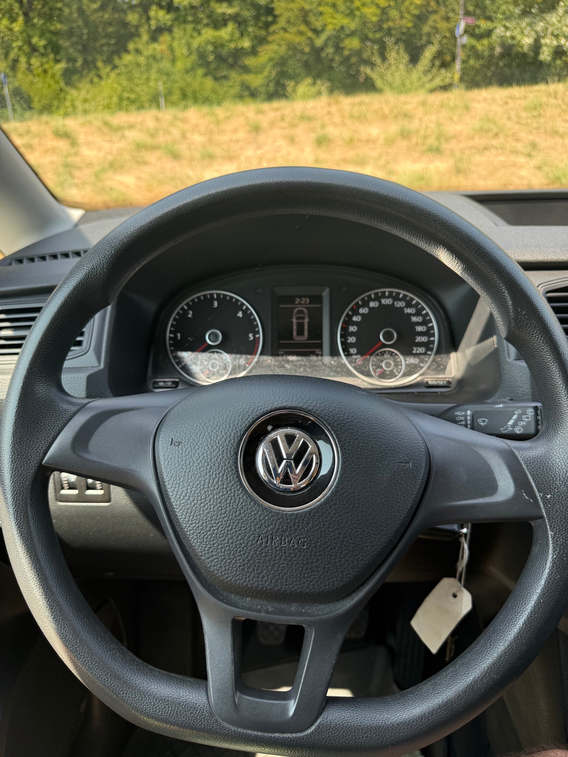 VW Caddy 2.0TDI 4Motion BlueMotion Technology-image-11