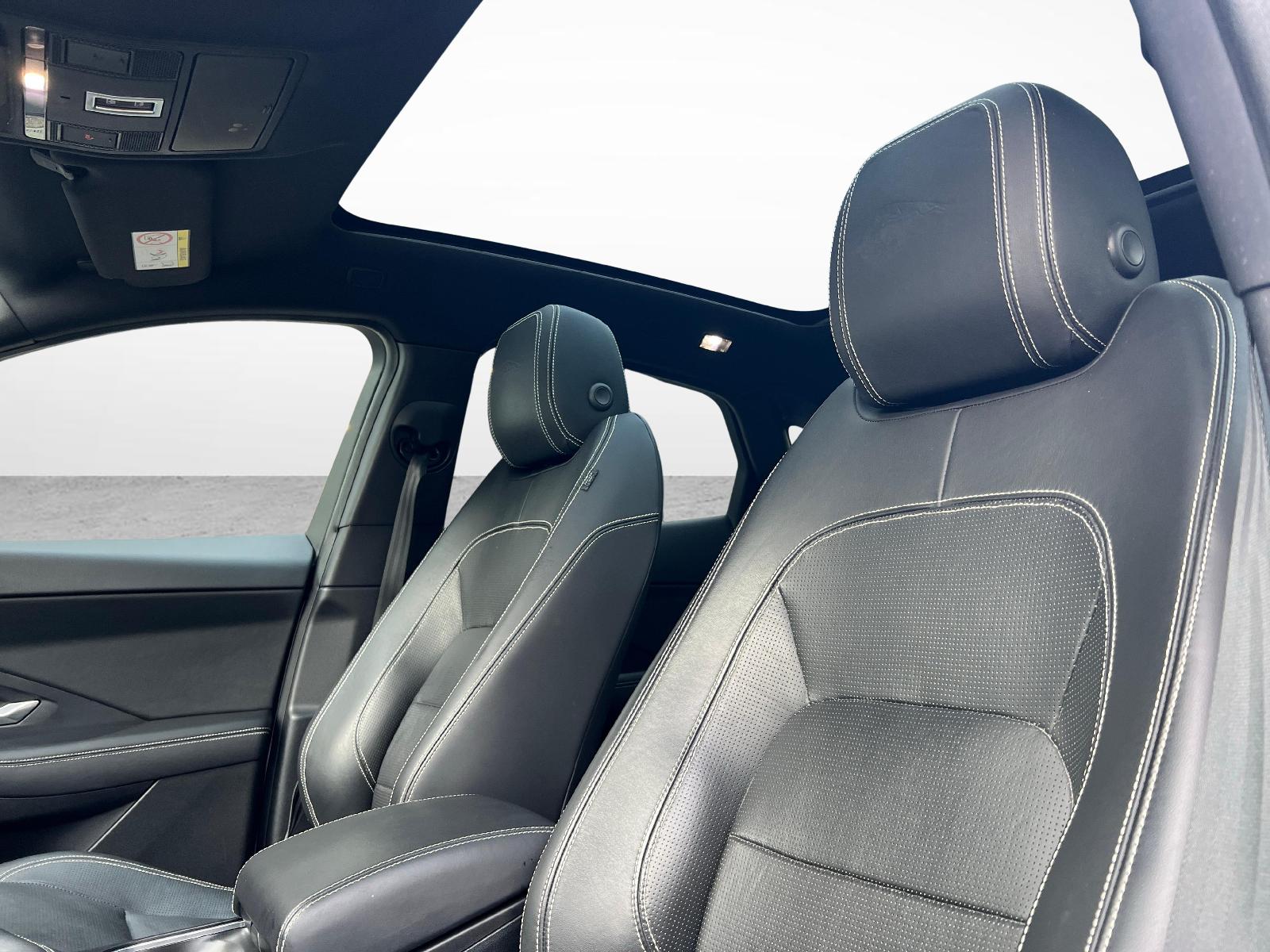JAGUAR E-Pace 2.0 T 250 R-Dynamic SE AWD-image-12