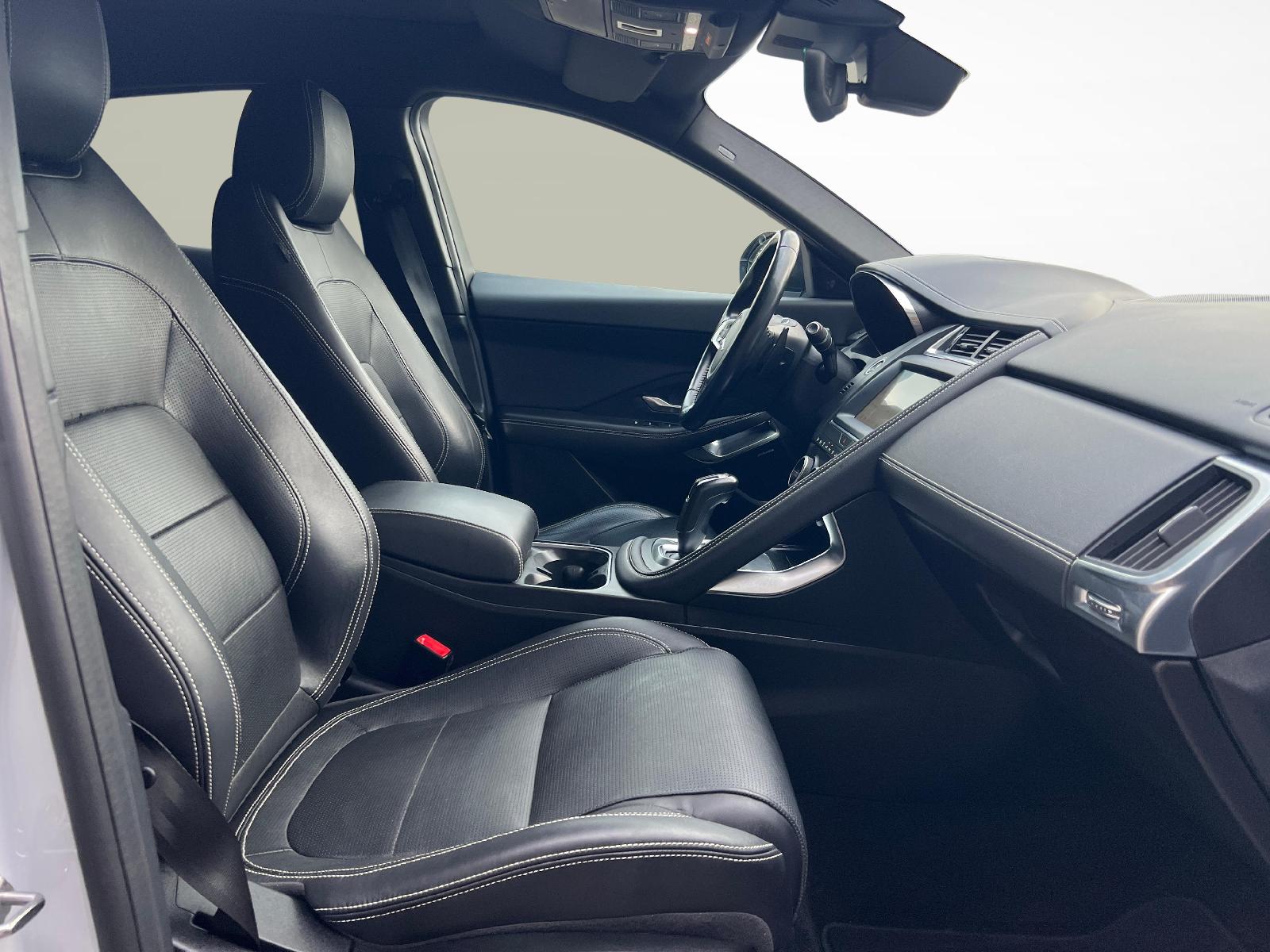 JAGUAR E-Pace 2.0 T 250 R-Dynamic SE AWD-image-9