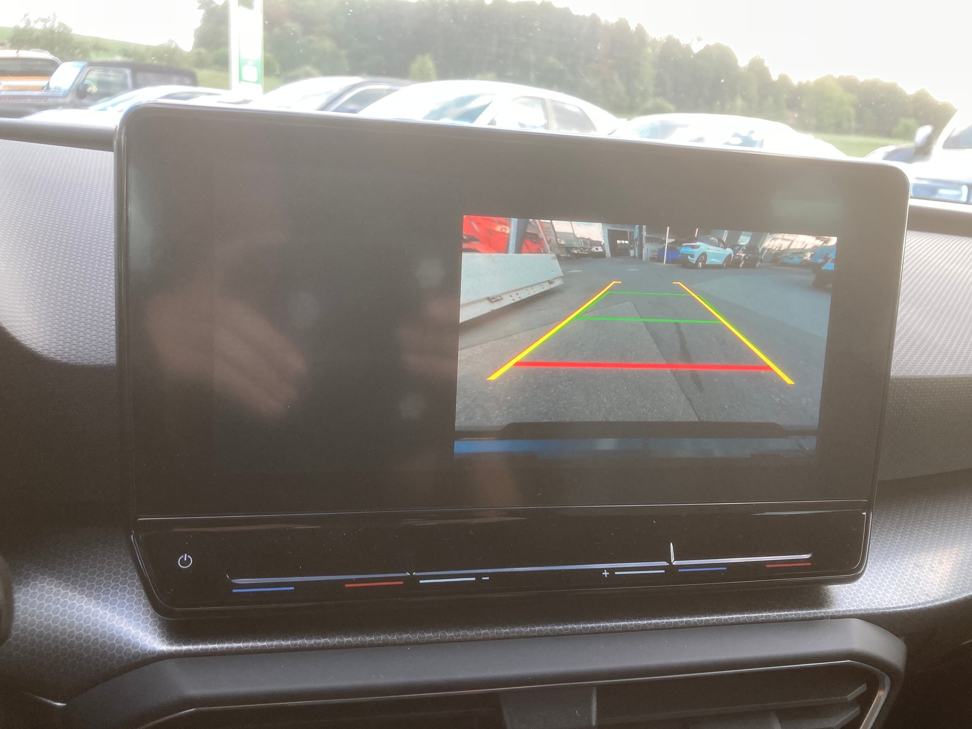 SEAT Leon ST 1.5 eTSI mHEV DSG Style-image-3
