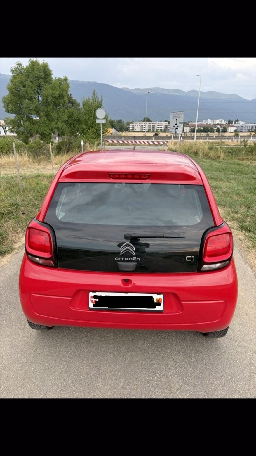 CITROEN 1.0 VTi Shine Airscape S/S-image-3