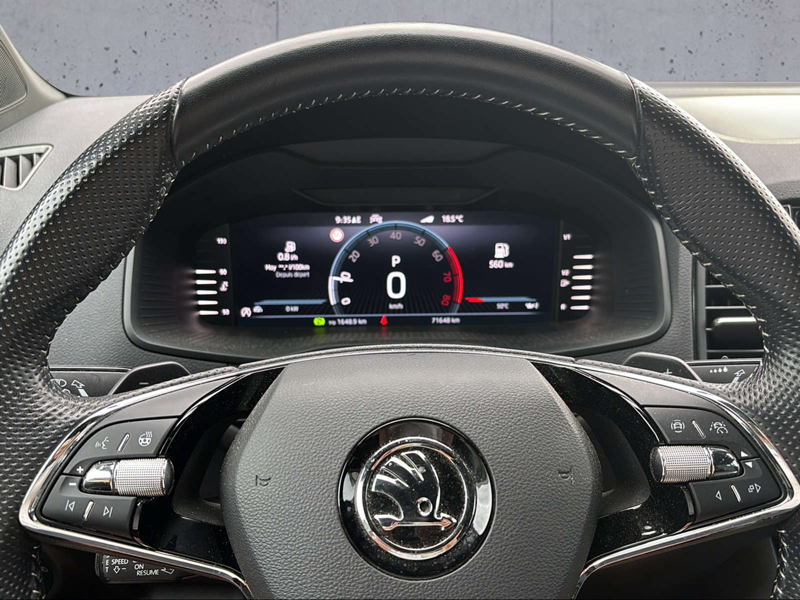 SKODA Karoq 1.5 TSI SportLine DSG-image-2