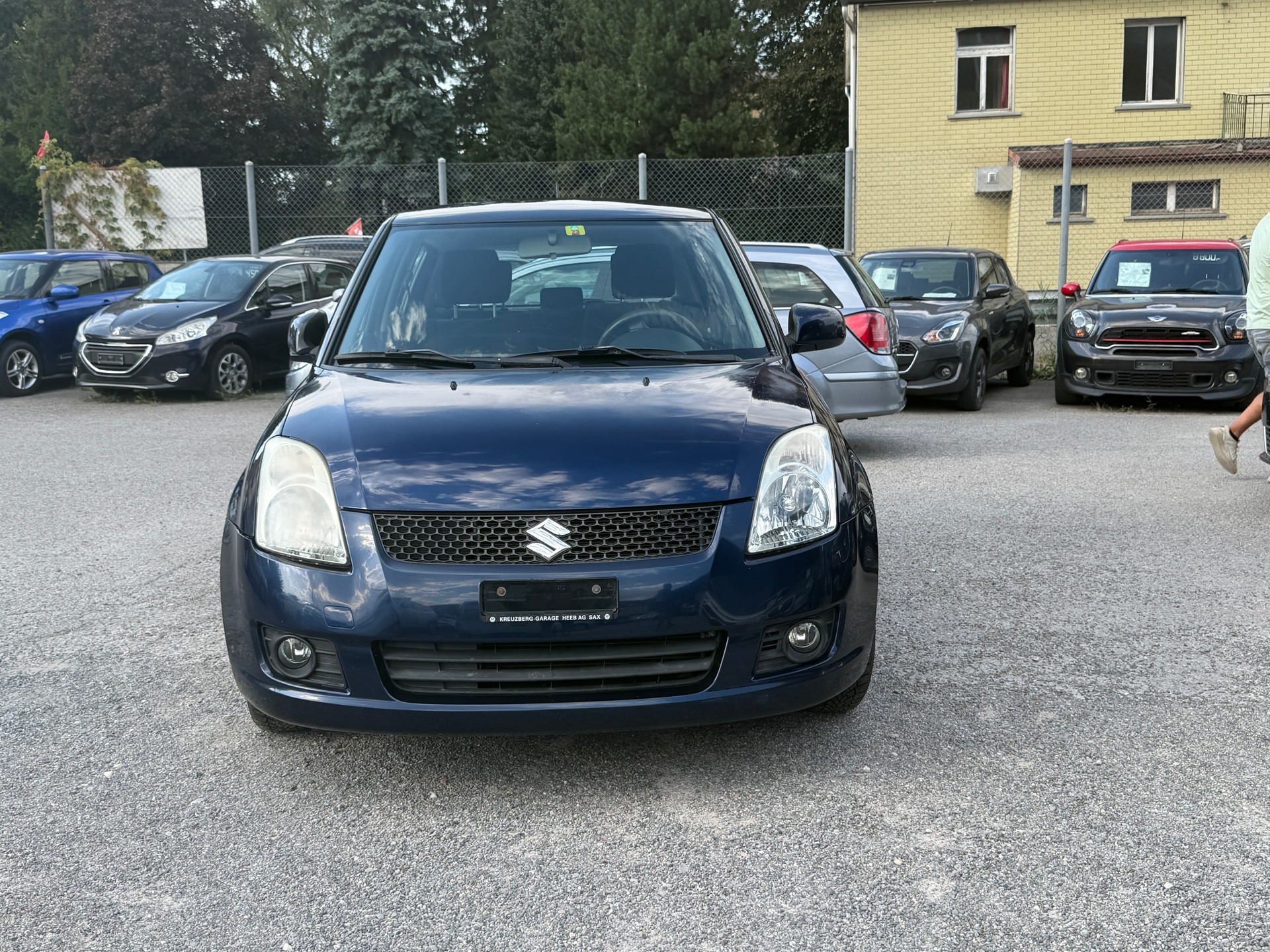 SUZUKI Swift 1.3i 16V GL Top 4x4-image-0