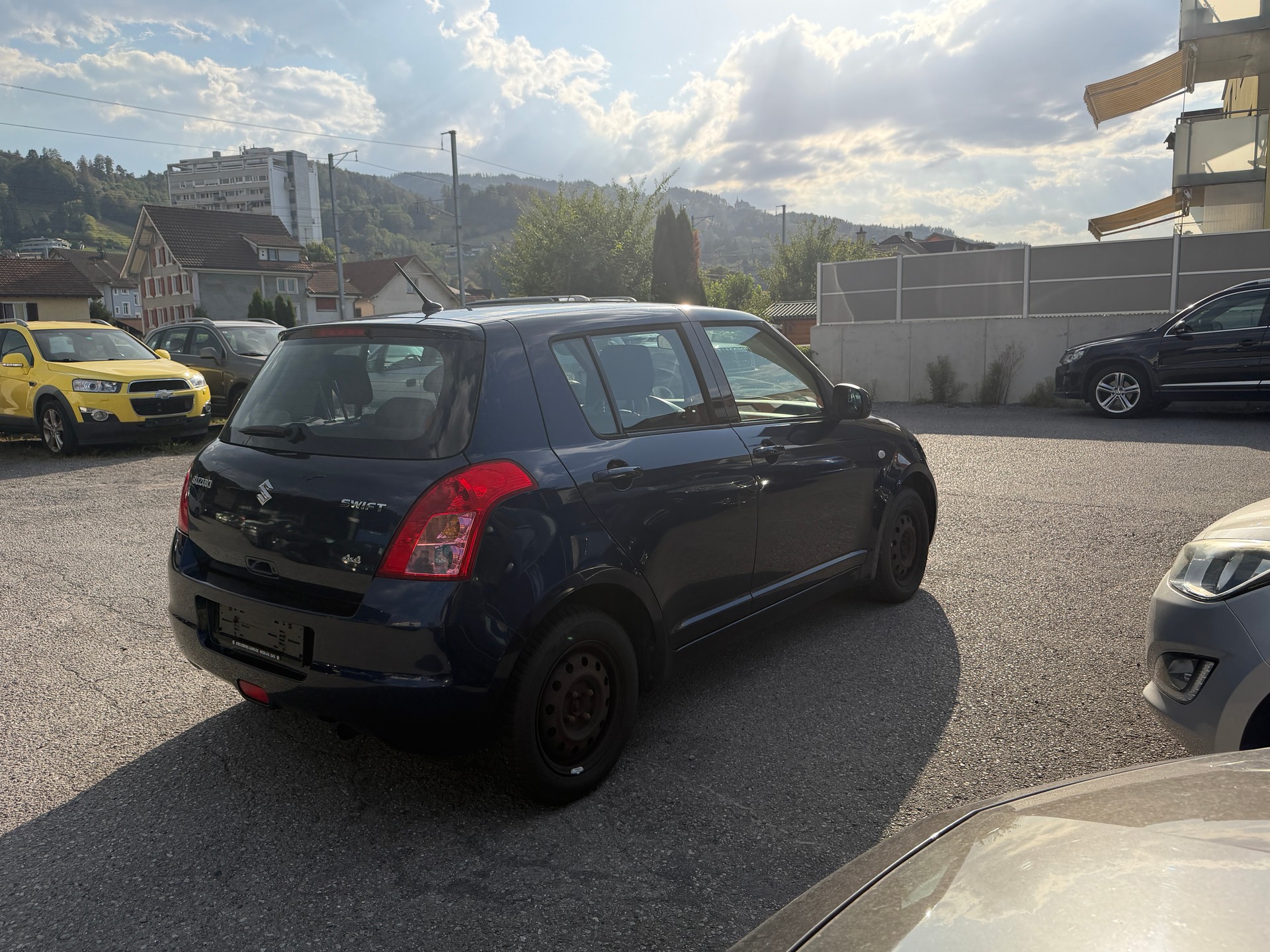 SUZUKI Swift 1.3i 16V GL Top 4x4-image-13