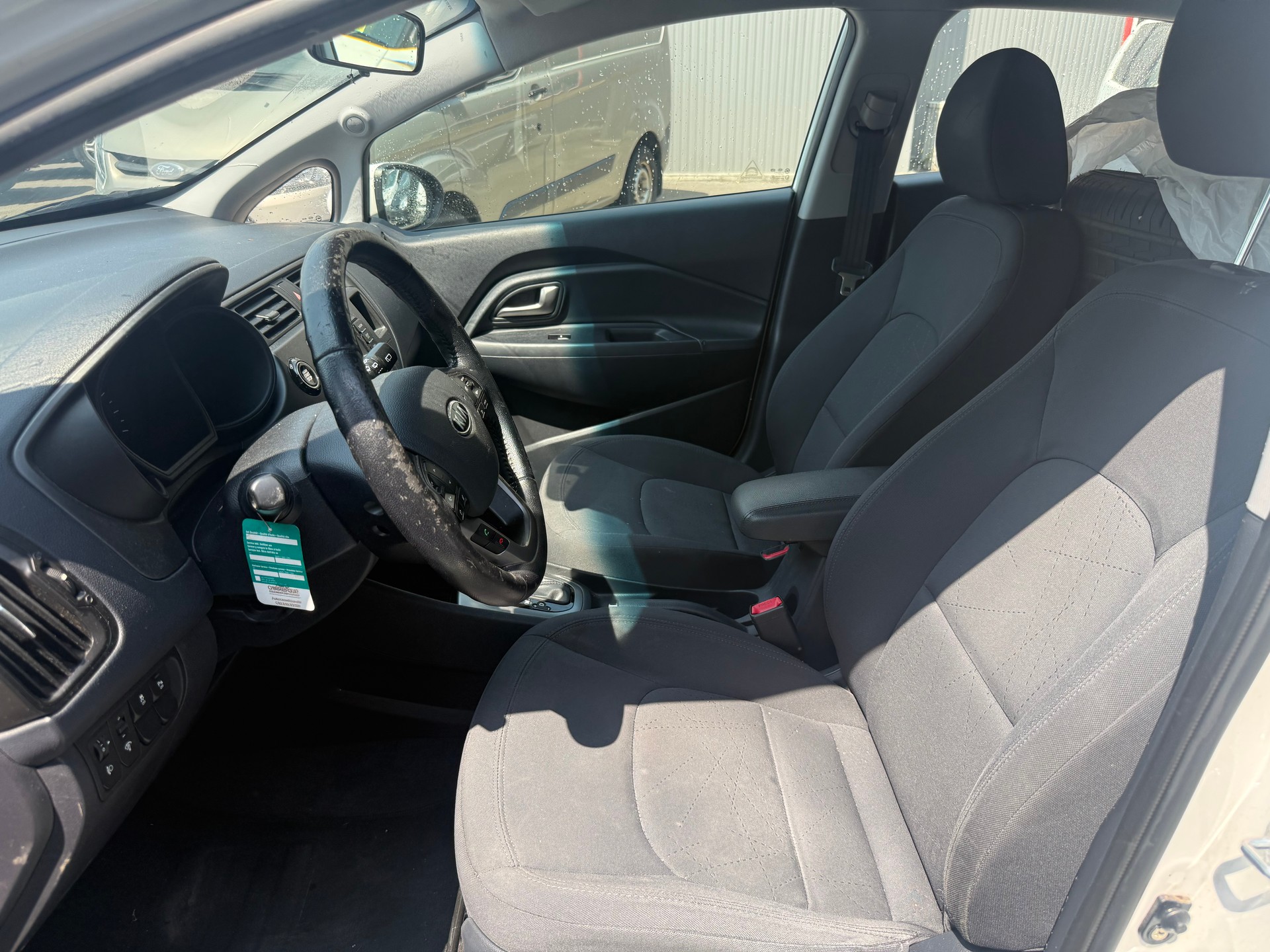 KIA Rio 1.4 CVVT Trend Automatic-image-5