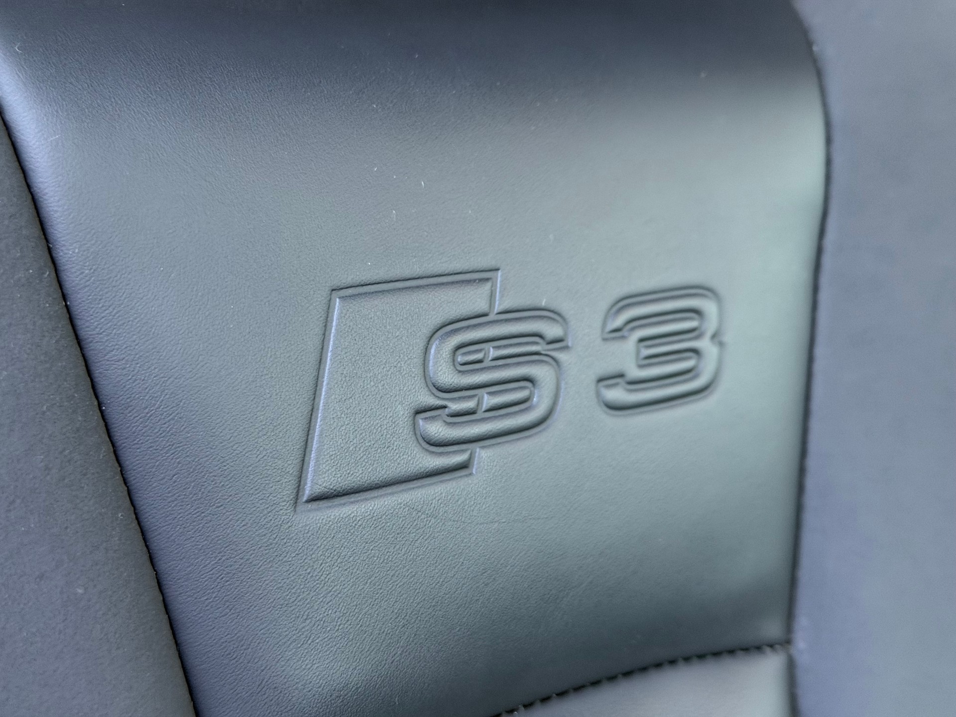 AUDI S3 Sportback 2.0 TFSI quattro S-tronic-image-20