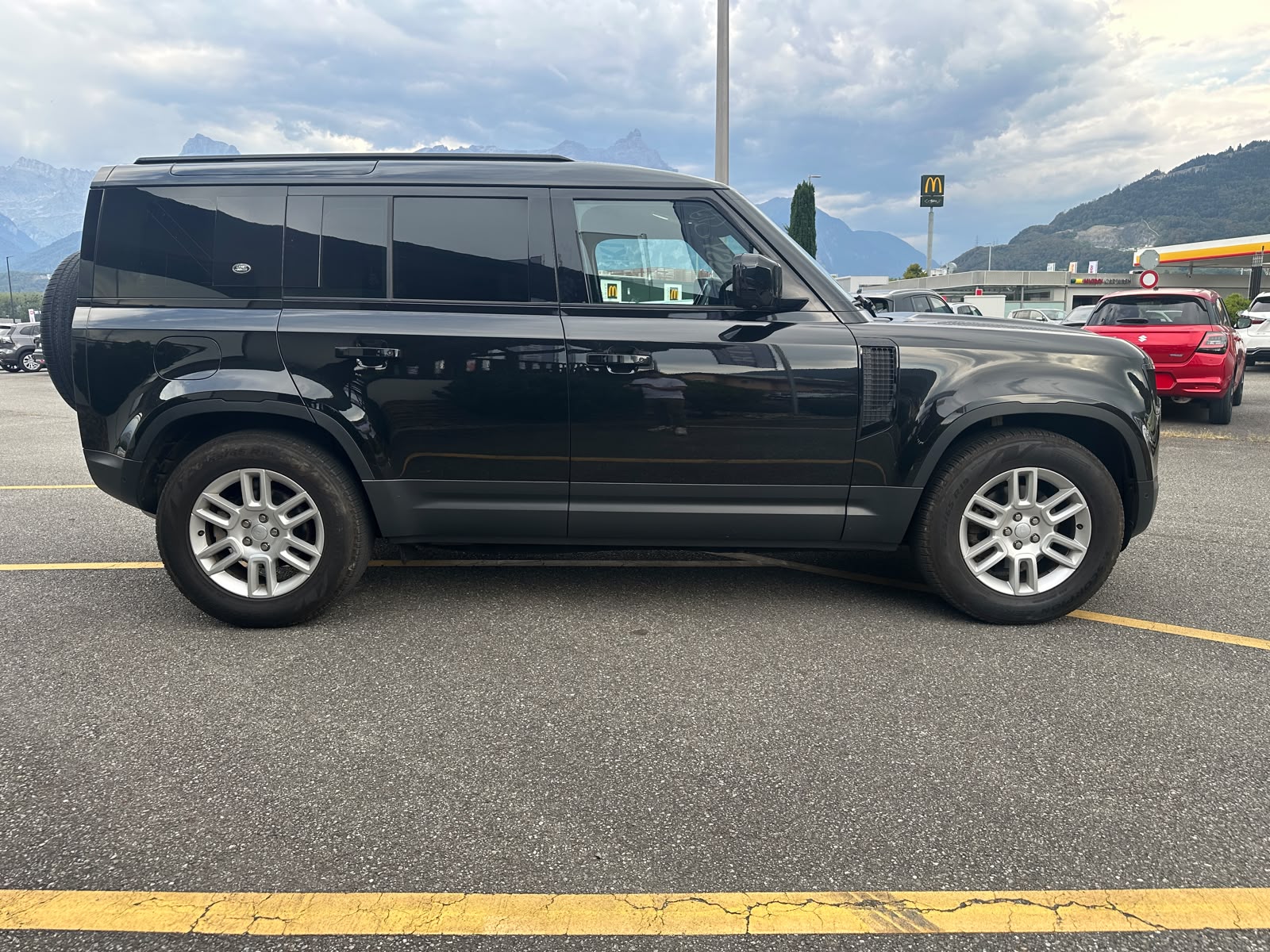 LAND ROVER Defender 110 3.0 D I6 200 S AWD AT8-image-5