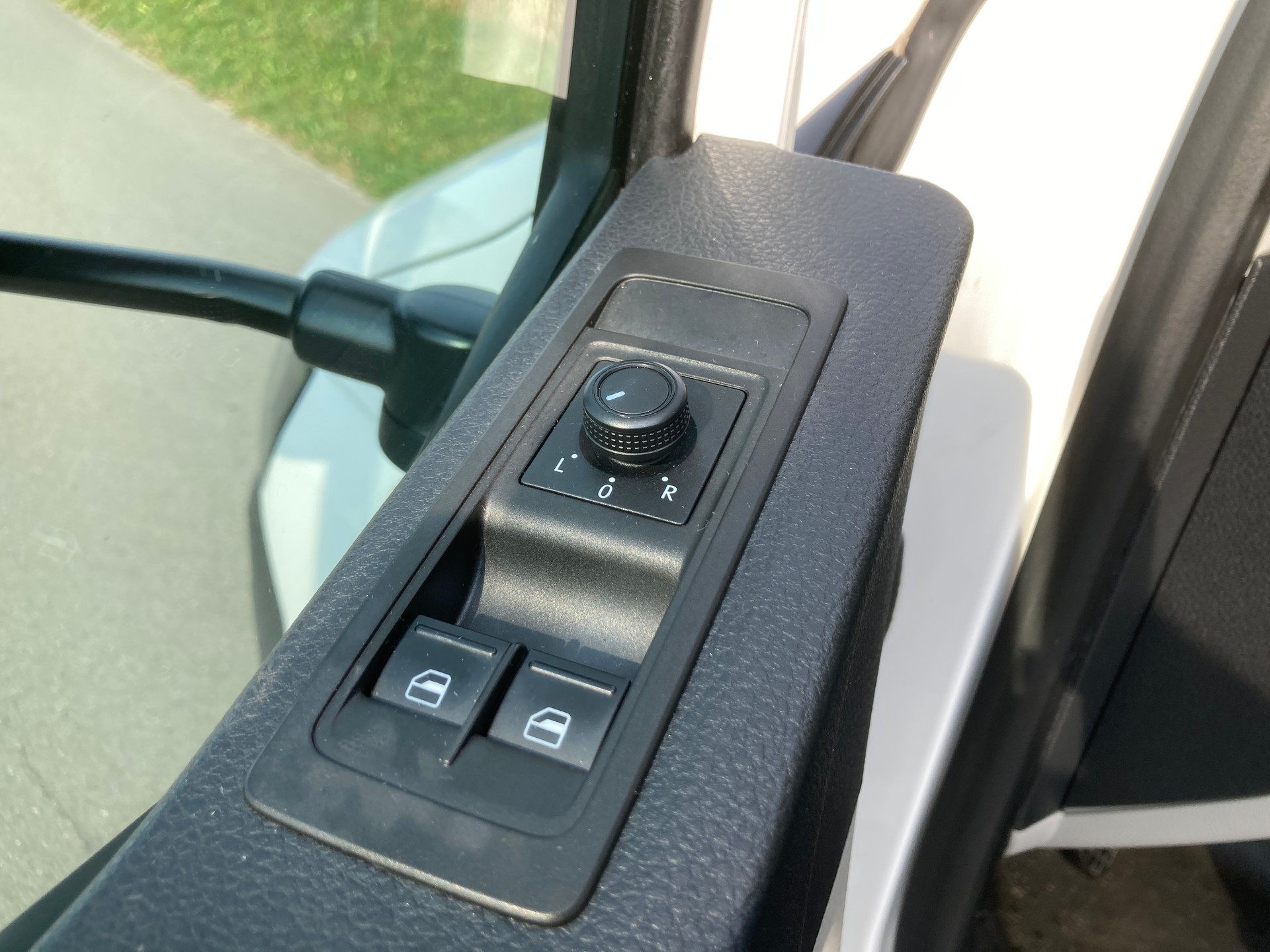 VW T6 2.0 TDI Kasten mit Hebebühne-image-8
