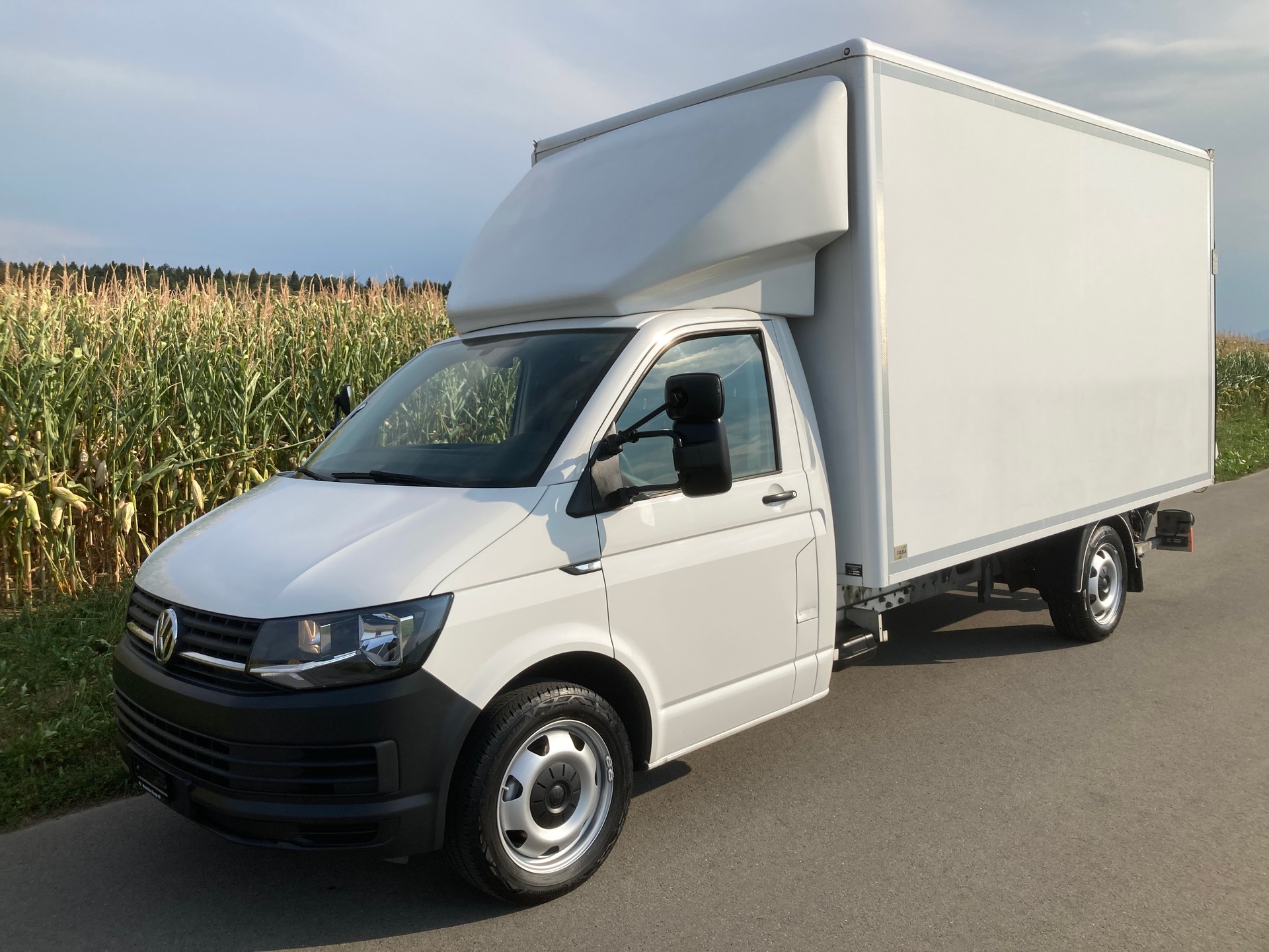 VW T6 2.0 TDI Kasten mit Hebebühne-image-0