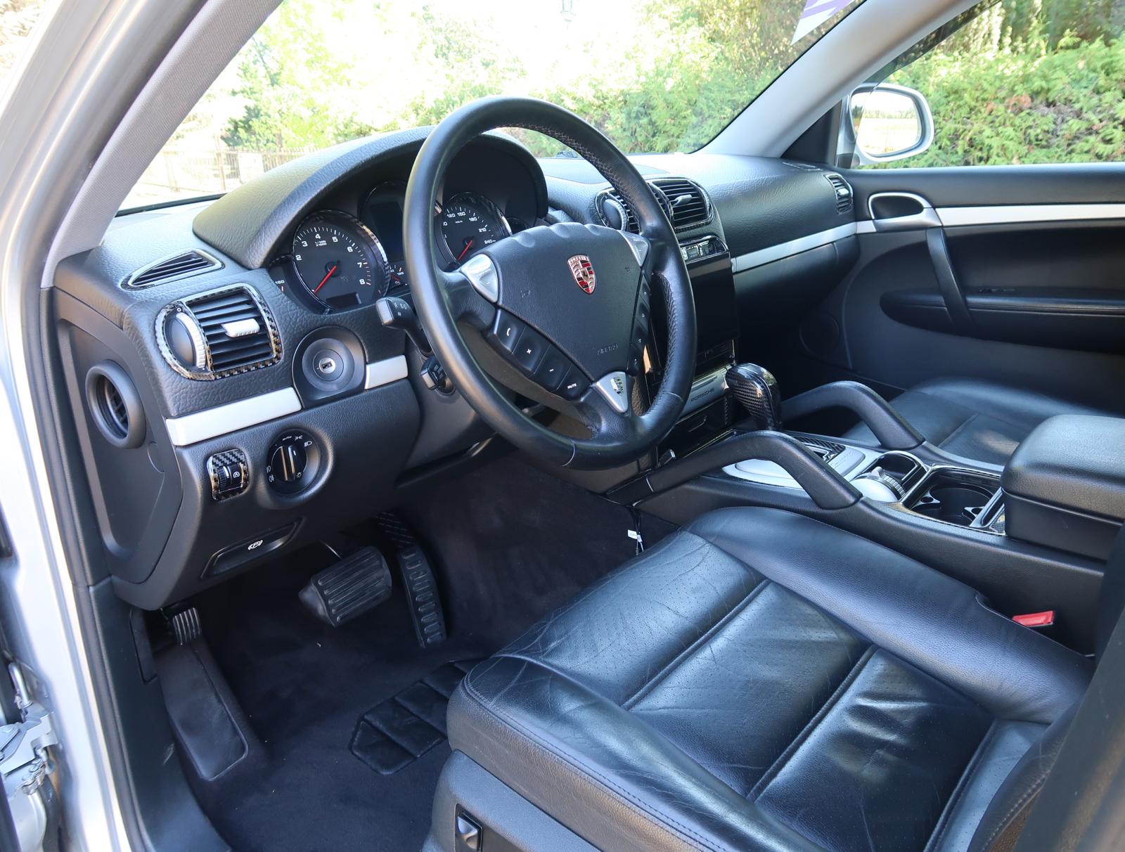 PORSCHE Cayenne 4x4 Automatic-image-14