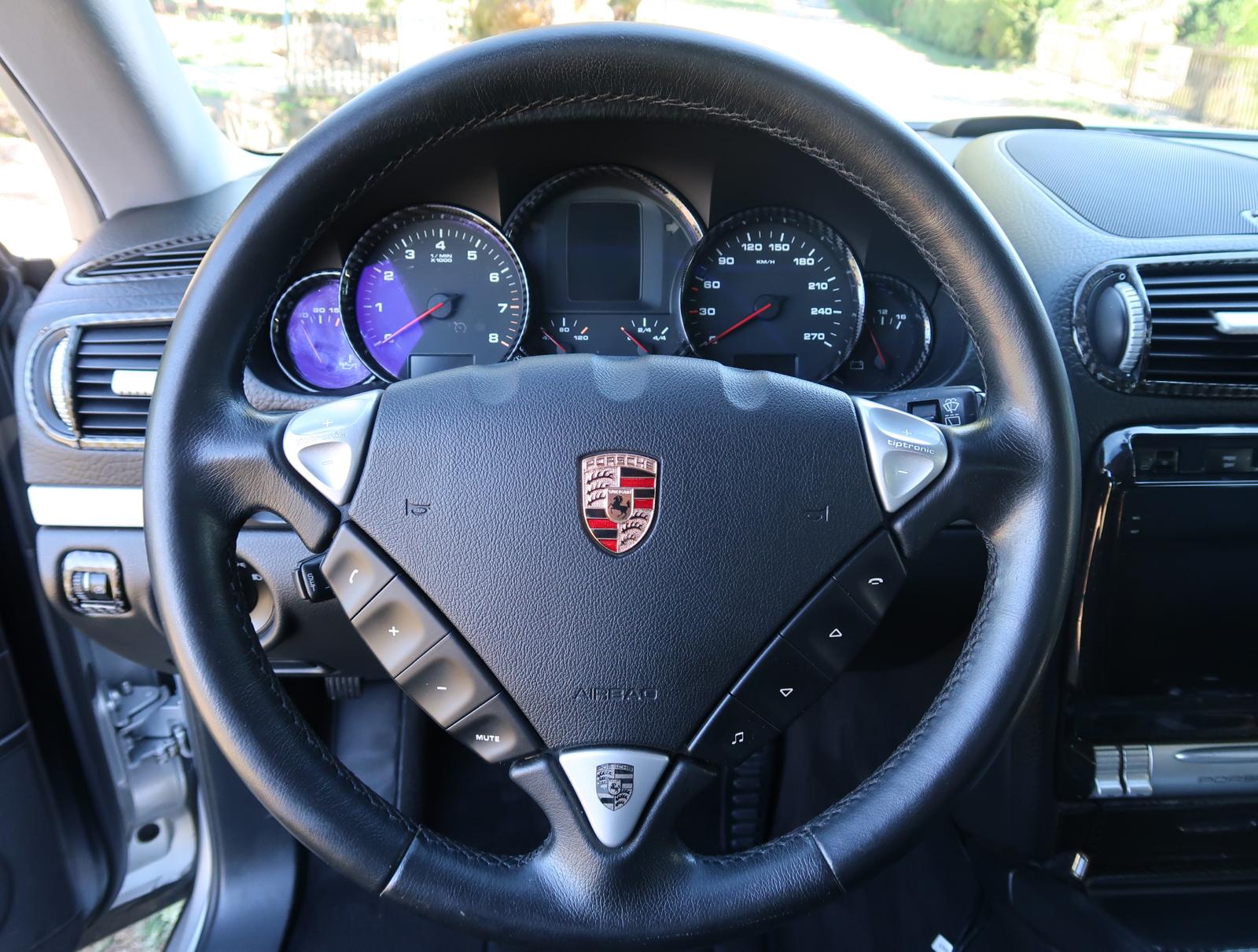 PORSCHE Cayenne 4x4 Automatic-image-12