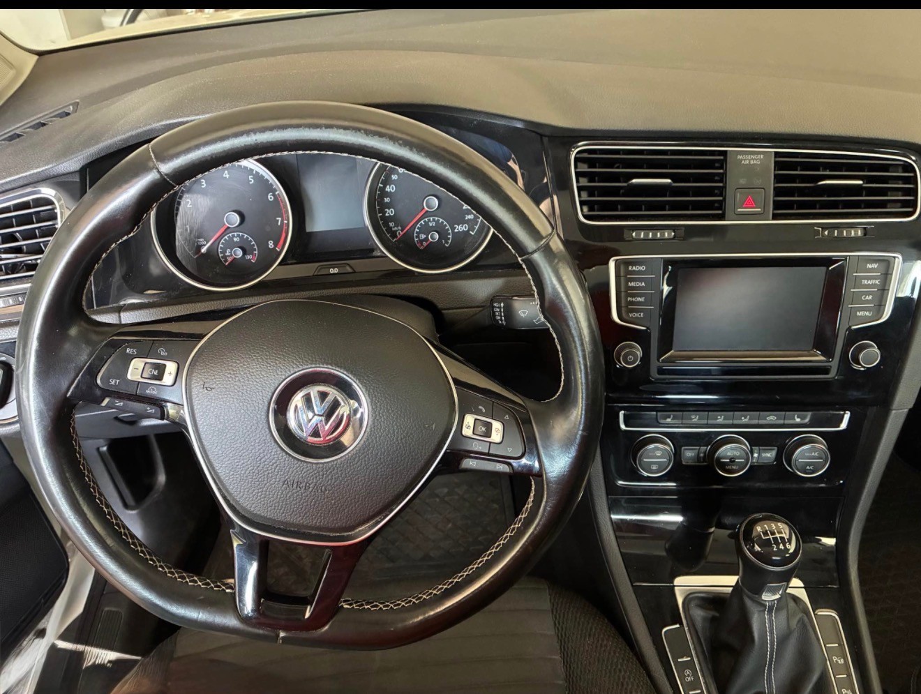VW Golf 1.4 TSI Comfortline-image-3