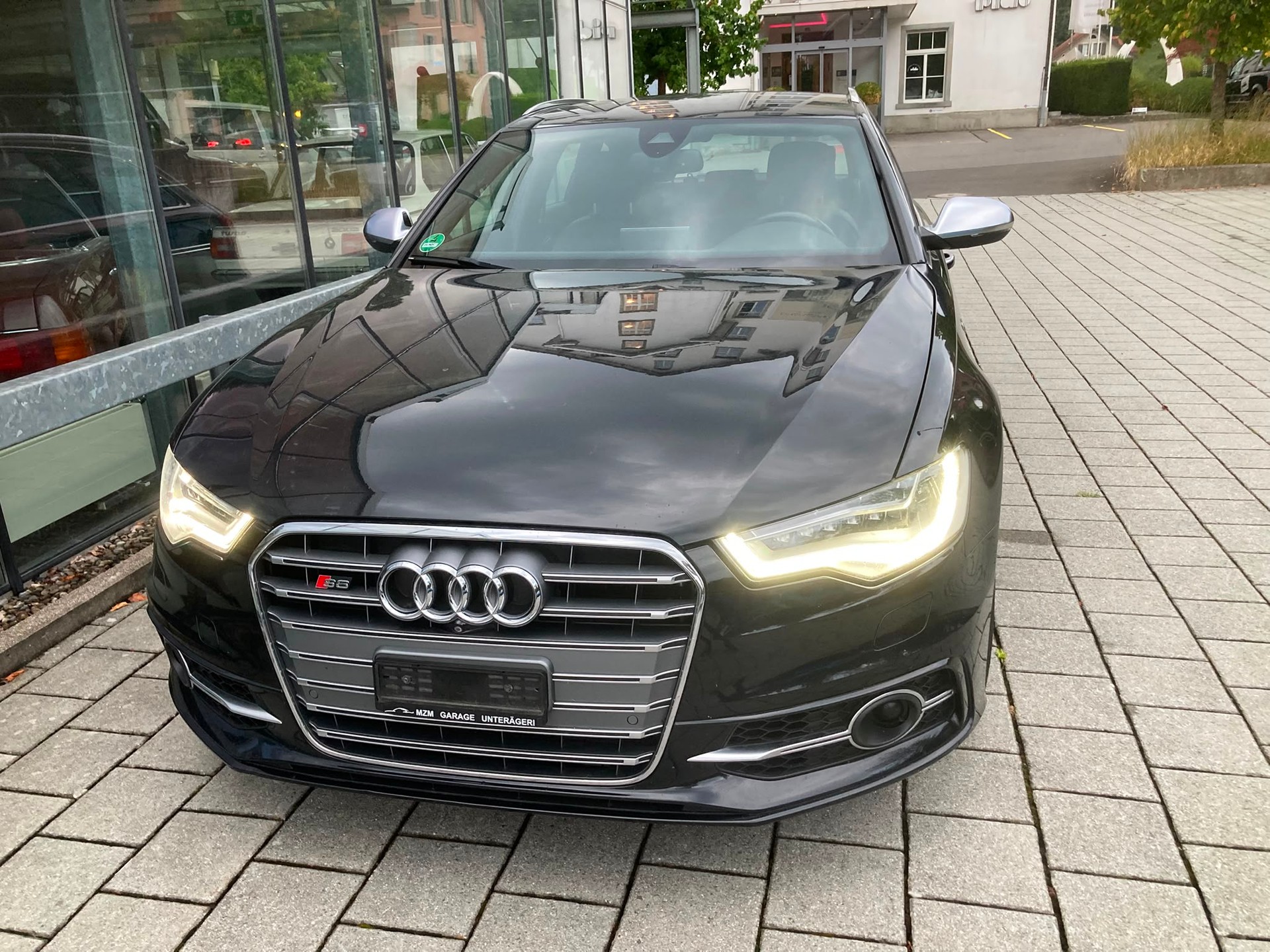 AUDI S6 Avant 4.0 TFSI V8 quattro S-tronic-showroom-element-2