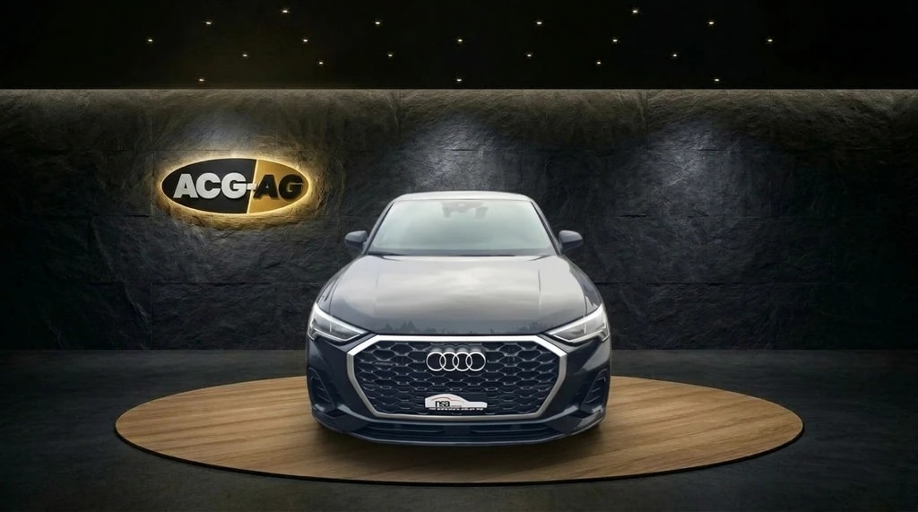 AUDI Q3 Sportback 40 TDI quattro S-tronic ** Voll-Leder ** RF-Kamera ** Werksgarantie Ab 1. Inverkehrsetzung, 36 Monate-image-1