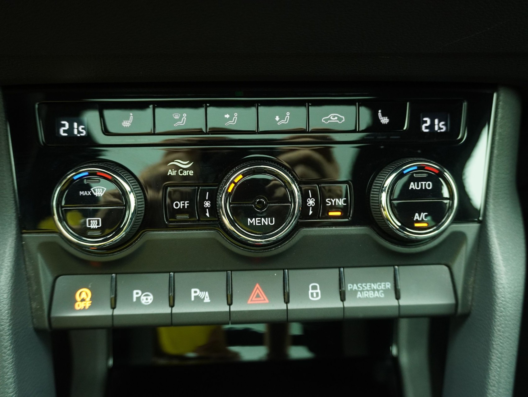 SKODA Karoq 2.0 TSI DSG Sport Line 4x4-image-15