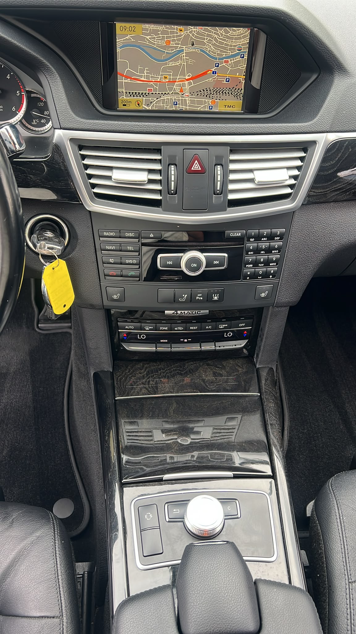 MERCEDES-BENZ E 350 CDI BlueEff. Avantgarde 4Matic 7G-Tronic-image-13