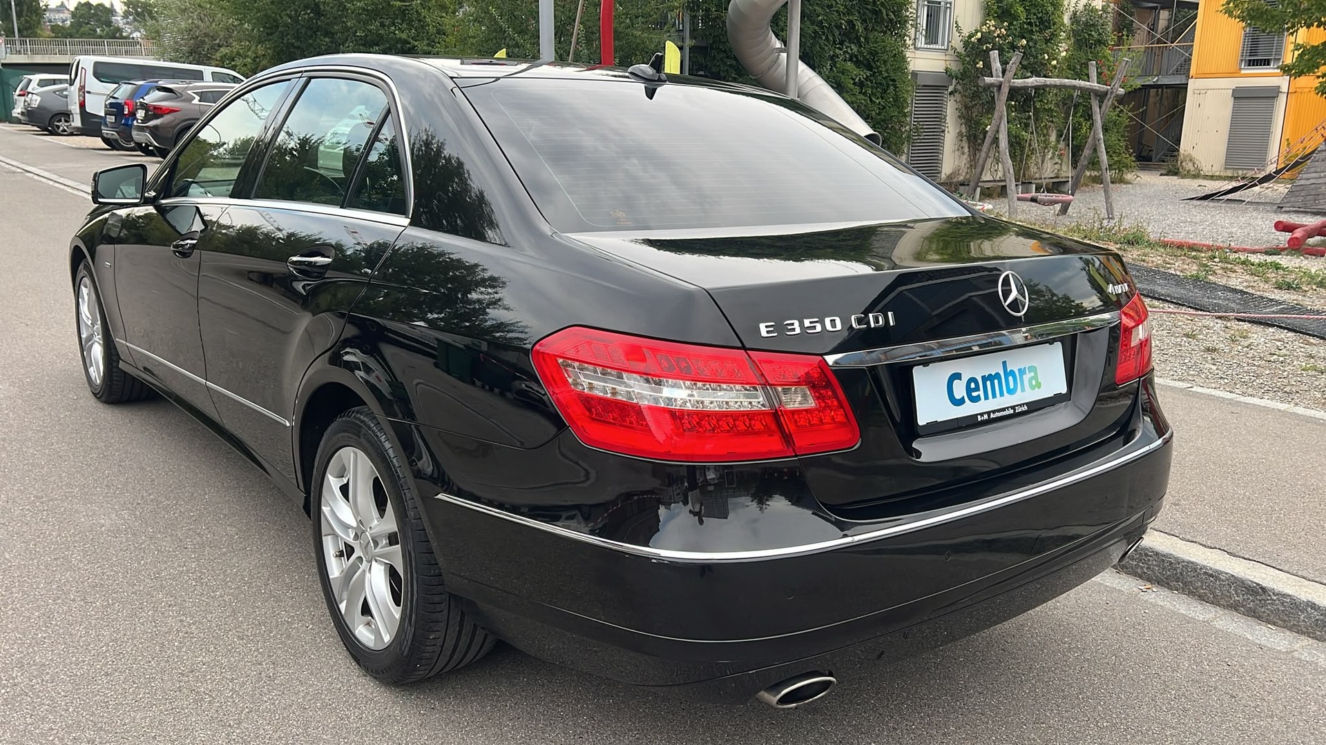 MERCEDES-BENZ E 350 CDI BlueEff. Avantgarde 4Matic 7G-Tronic-image-5