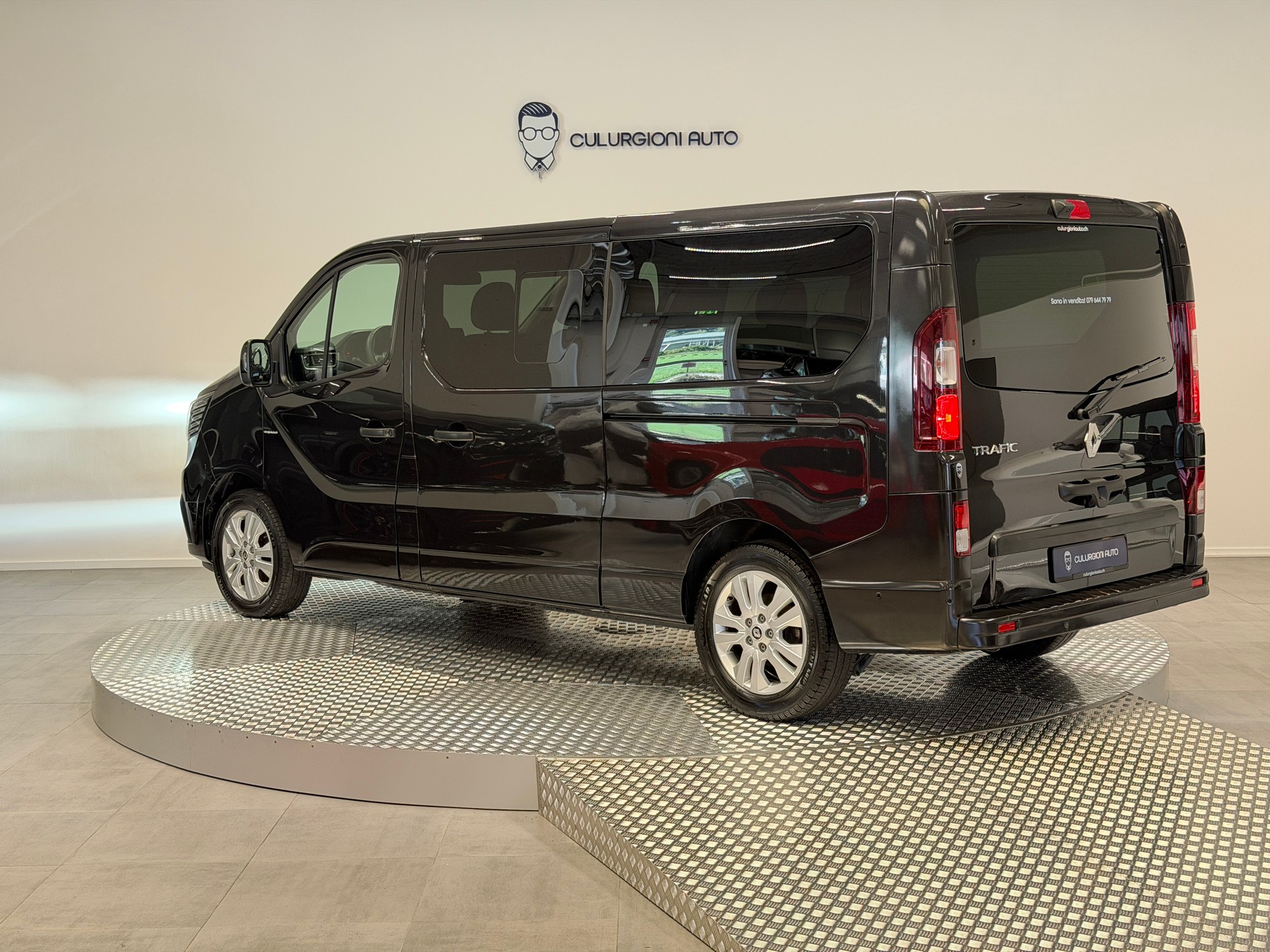 RENAULT Trafic Blue dCi 150 Passenger Evolution EDC-showroom-element-2