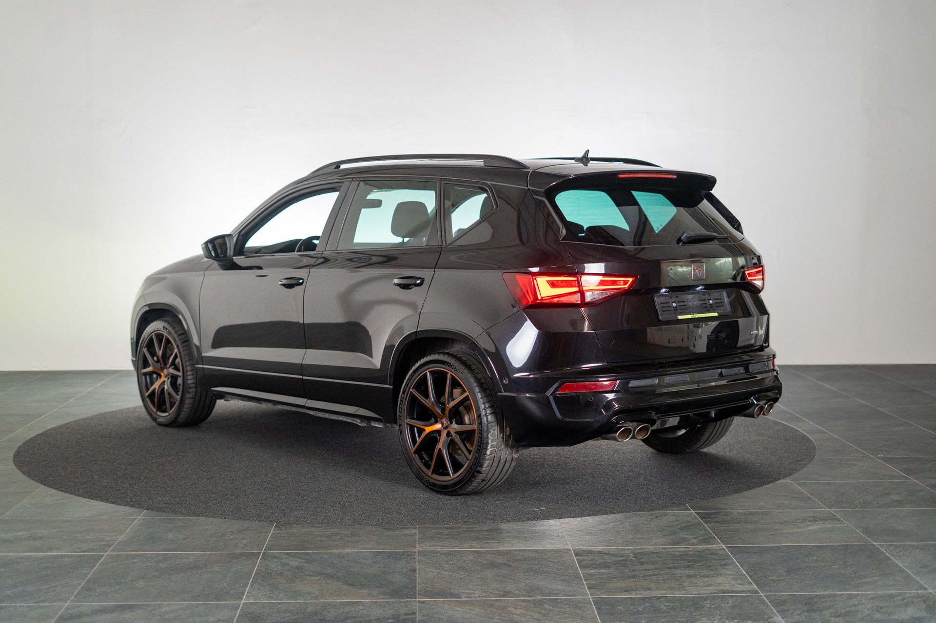 CUPRA Ateca Cupra 2.0 TSI 4Drive DSG / Panorama-Glasdach / 360°Kamera / Tempomat-image-6