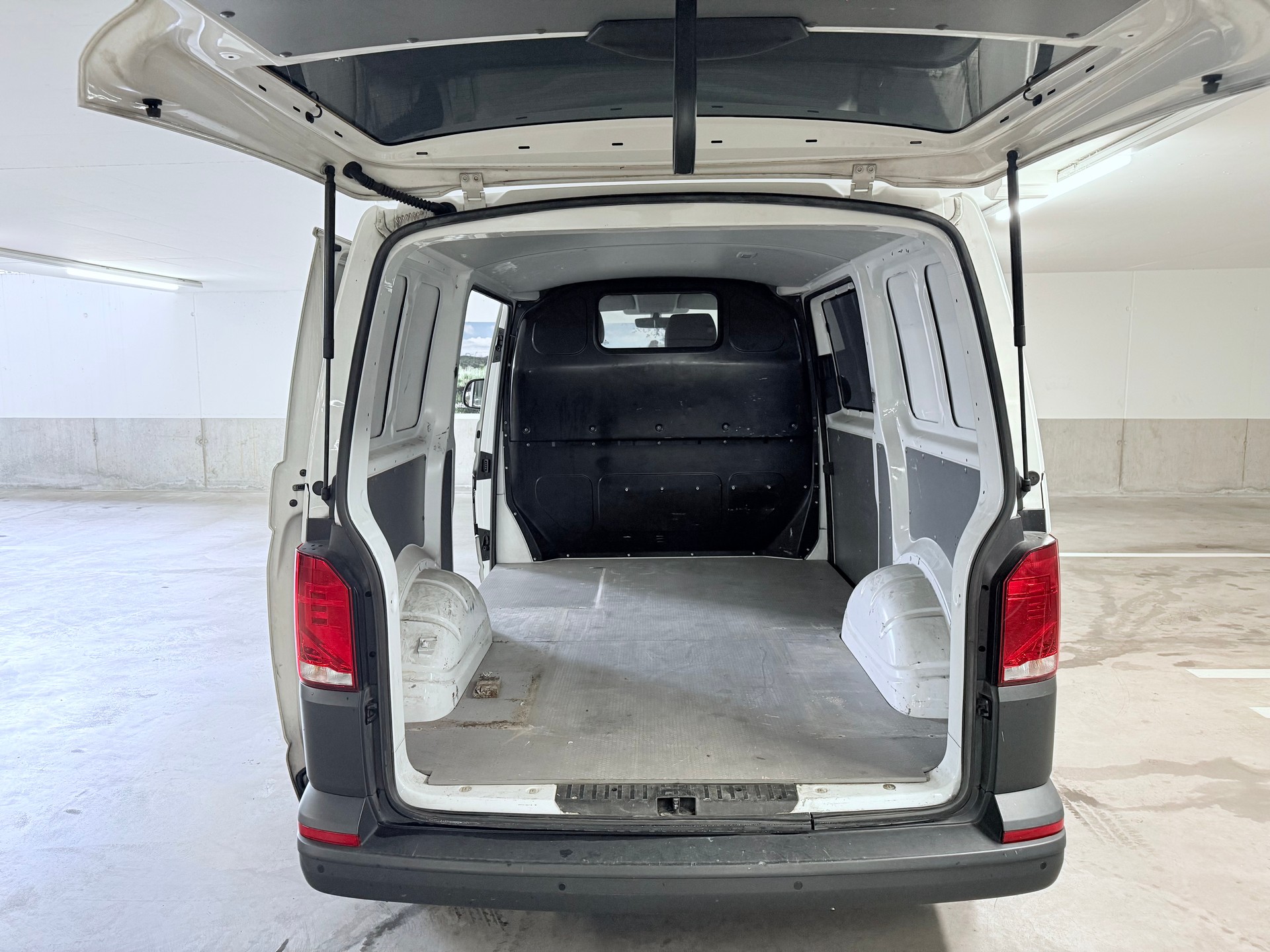 VW T6.1 2.0 TDI 150 PS DSG 4Motion-image-10