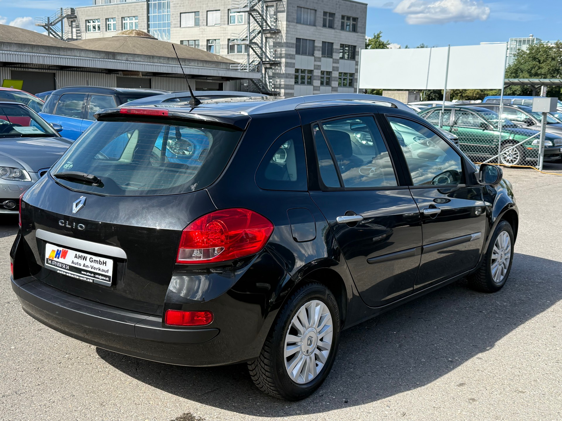 RENAULT Clio Grandtour 1.2 16V Turbo Dynamique / Frisch ab MFK / Klima-image-3
