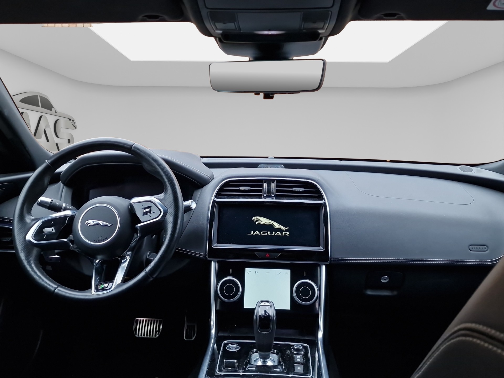 JAGUAR XE 2.0d R-Dynamic SE D180 AWD Automat-image-11