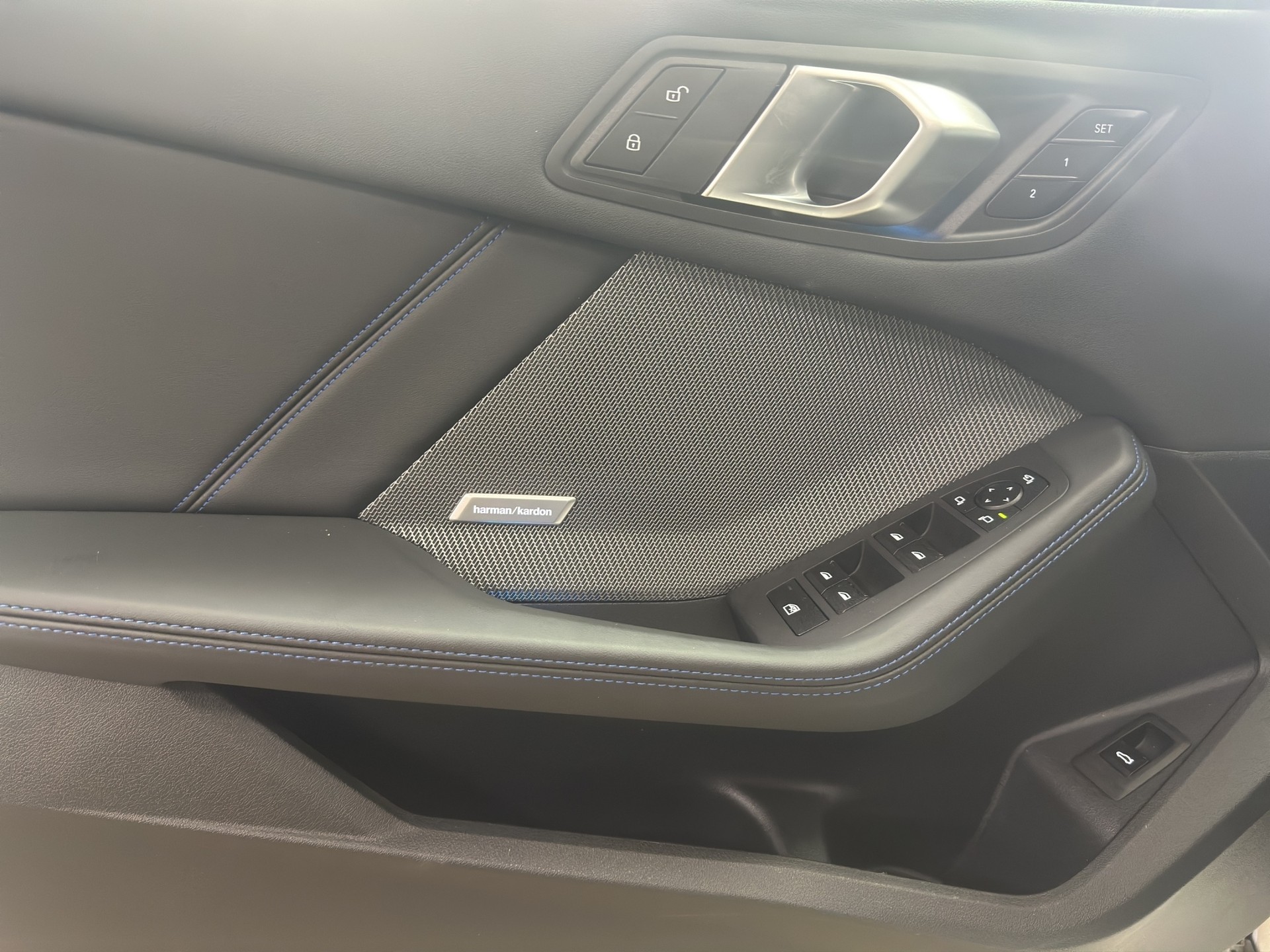 BMW 120 M Sport Steptronic-image-10