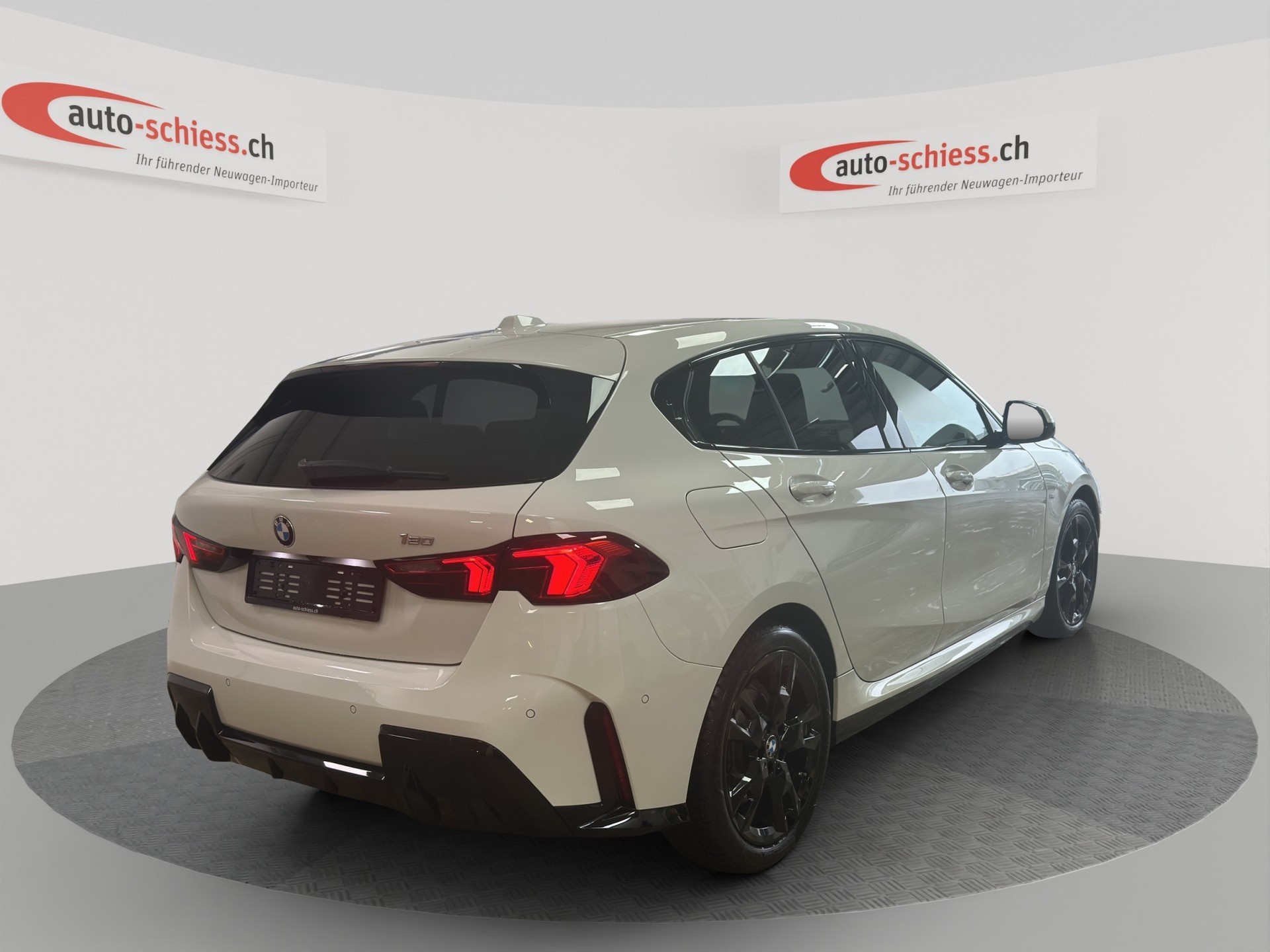 BMW 120 M Sport Steptronic-image-3