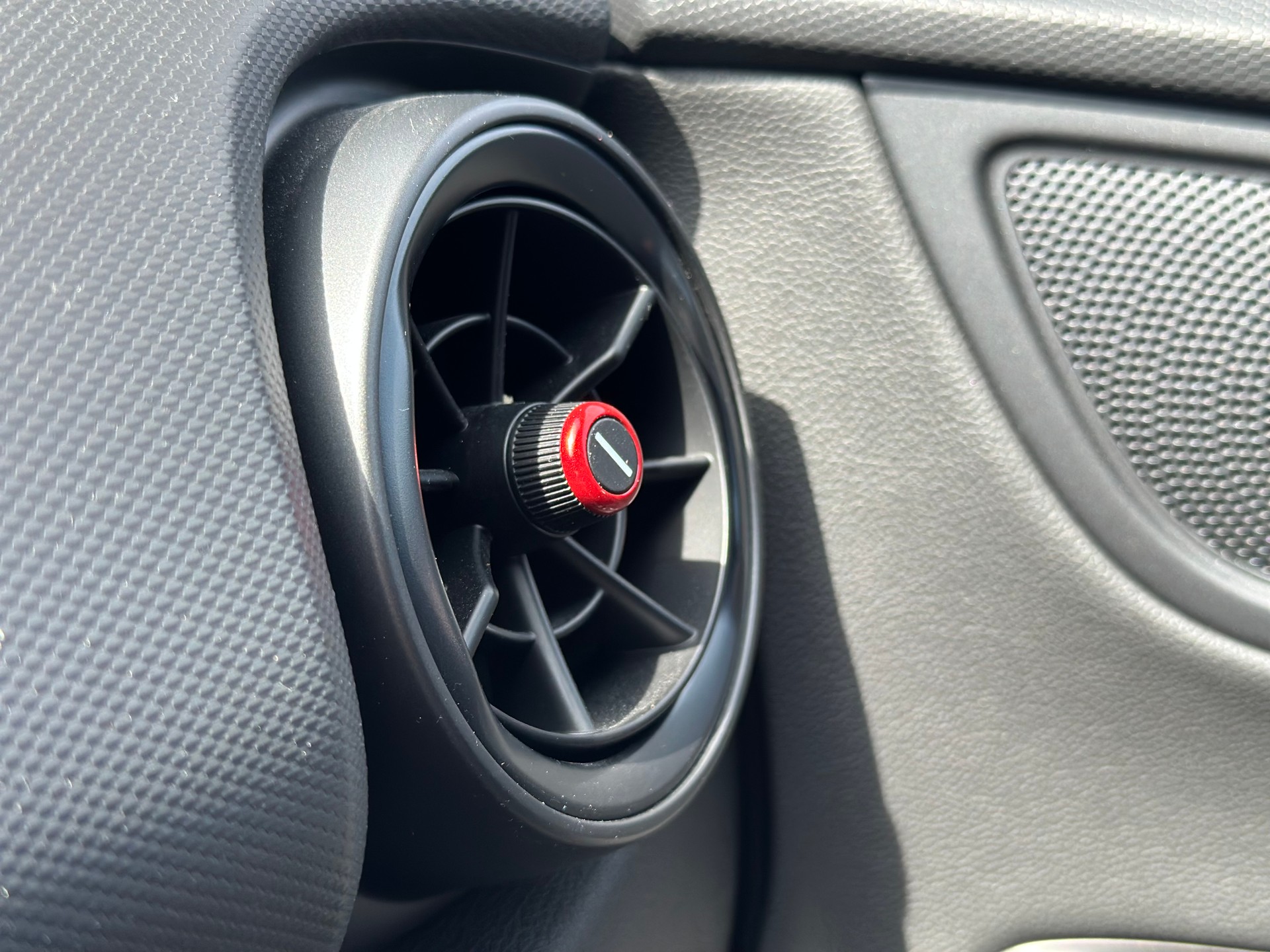 HYUNDAI Kona 1.6 T-GDi N Line 4WD DCT-image-29