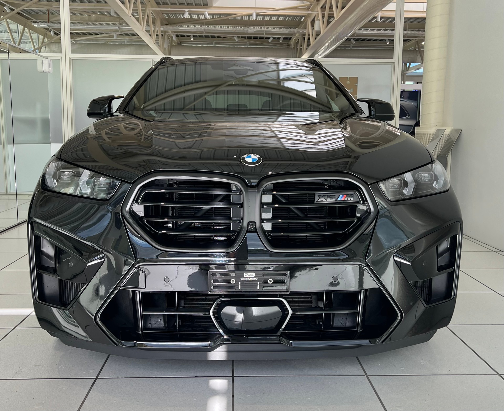 BMW BMW X6M Competition *Werksgarantie bis 01.2029* *B&W*Skylounge*Massage*Carbon*-image-0