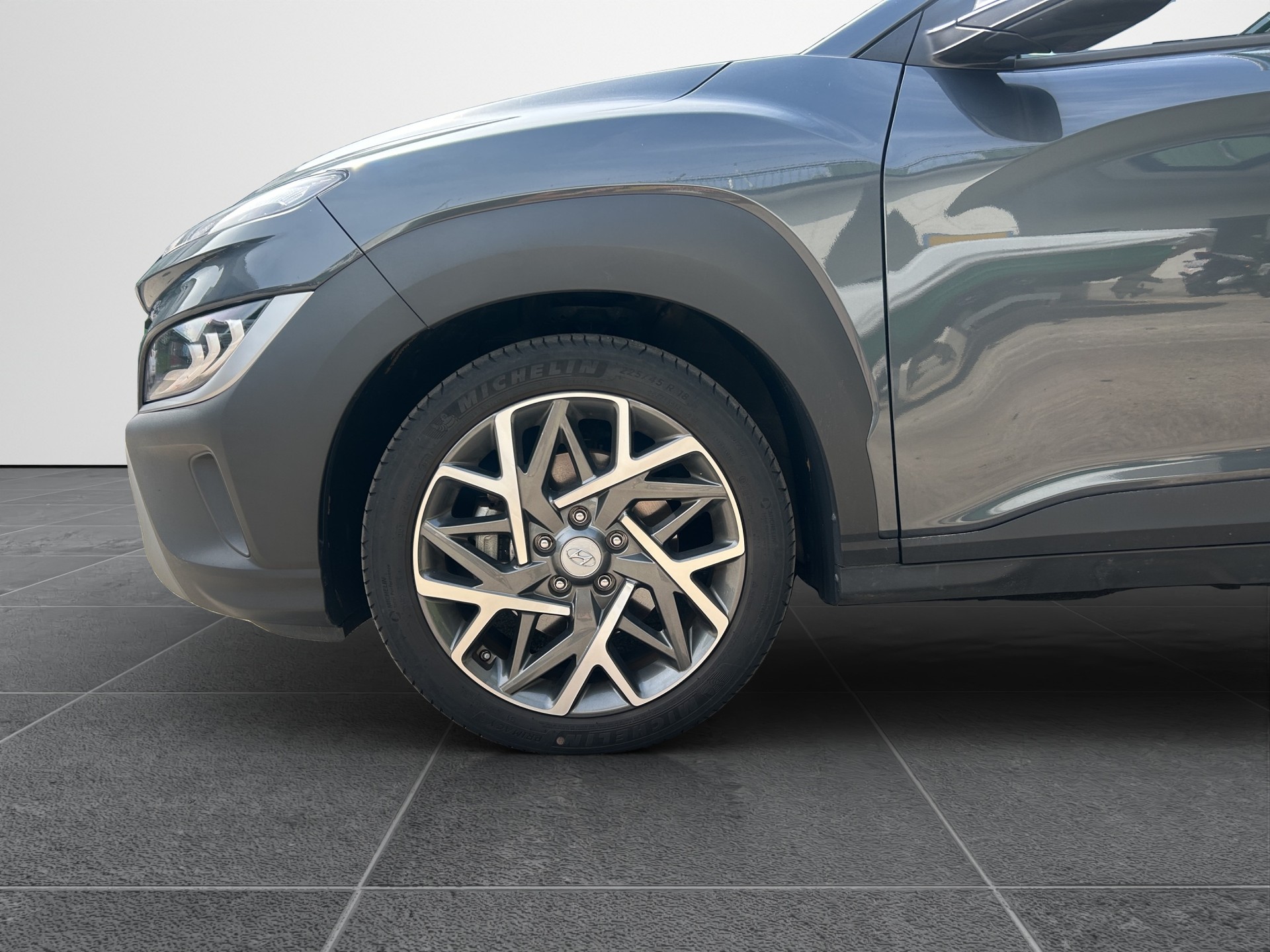 HYUNDAI Kona 1.6 GDi HEV Amplia DCT-image-6