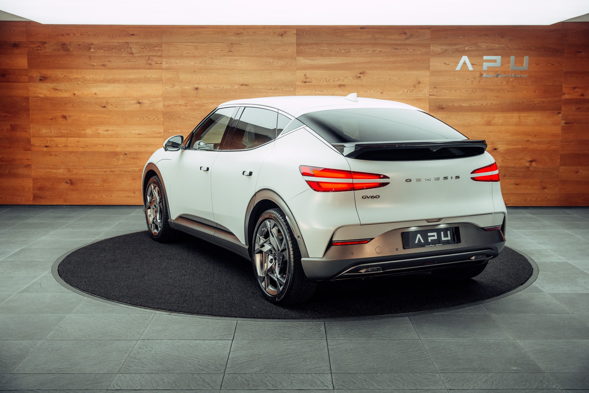 GENESIS GV60 77.4 kWh Sport Plus AWD-image-2