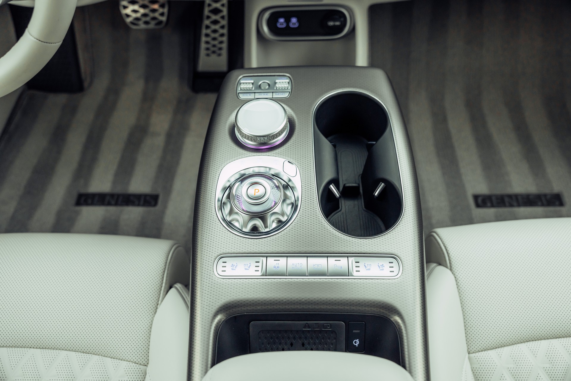 GENESIS GV60 77.4 kWh Sport Plus AWD-image-12