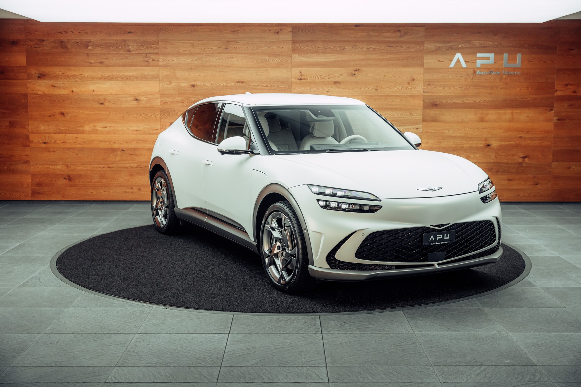 GENESIS GV60 77.4 kWh Sport Plus AWD-image-0