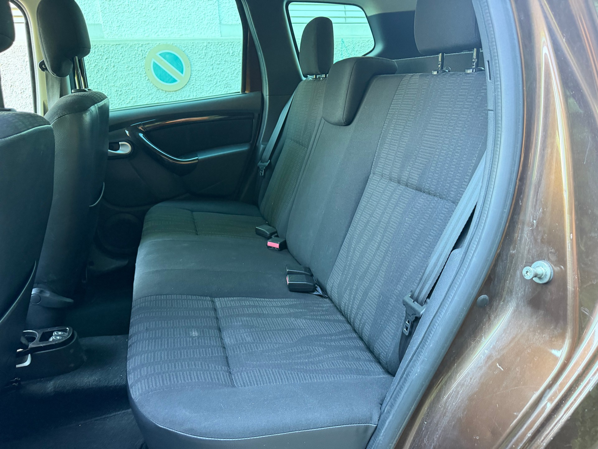 DACIA Duster 1.5 dCi Lauréate 4x4-image-10