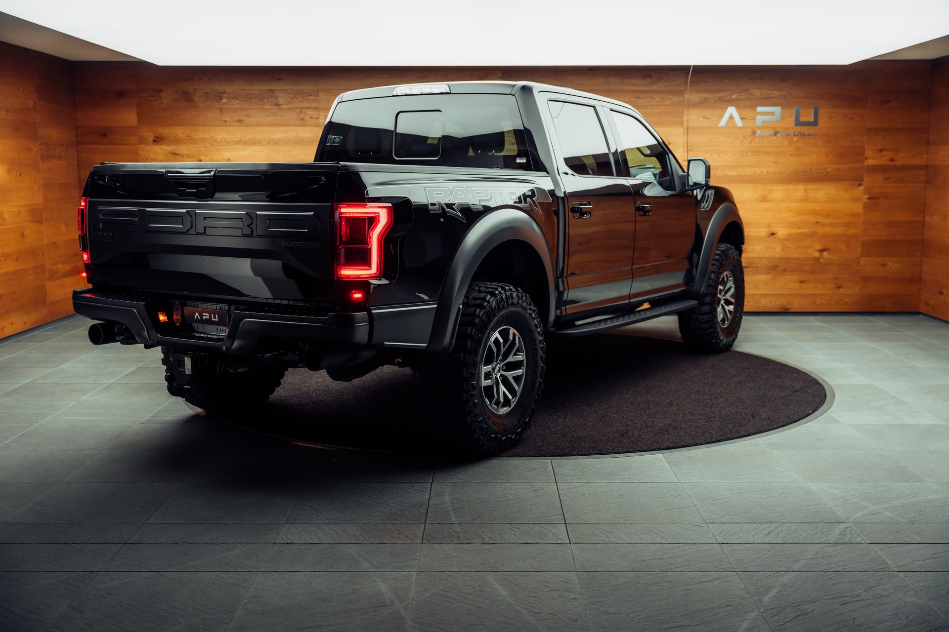 FORD F-150 Raptor SuperCrew 3.5 EcoBoost V6 4x4-image-1