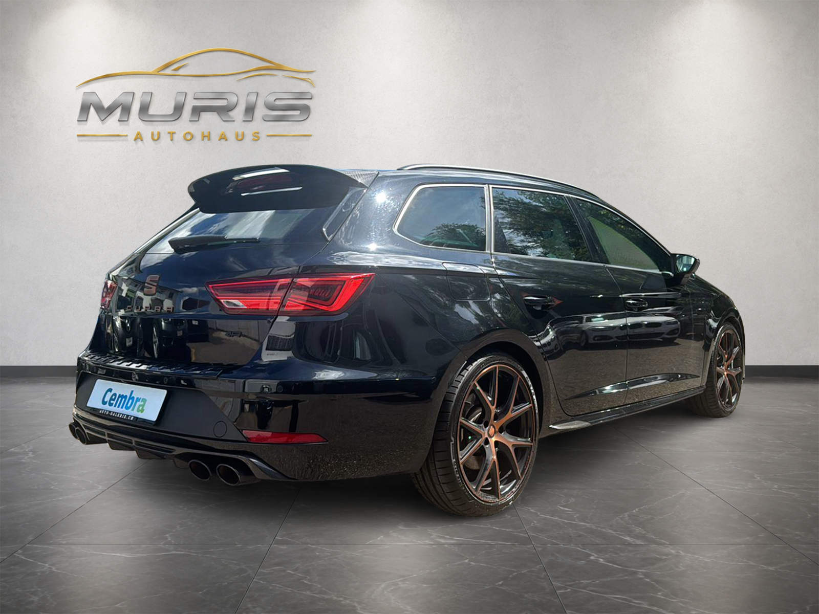 SEAT Leon ST 2.0 TSI Cupra 300 4 Drive DSG-image-3