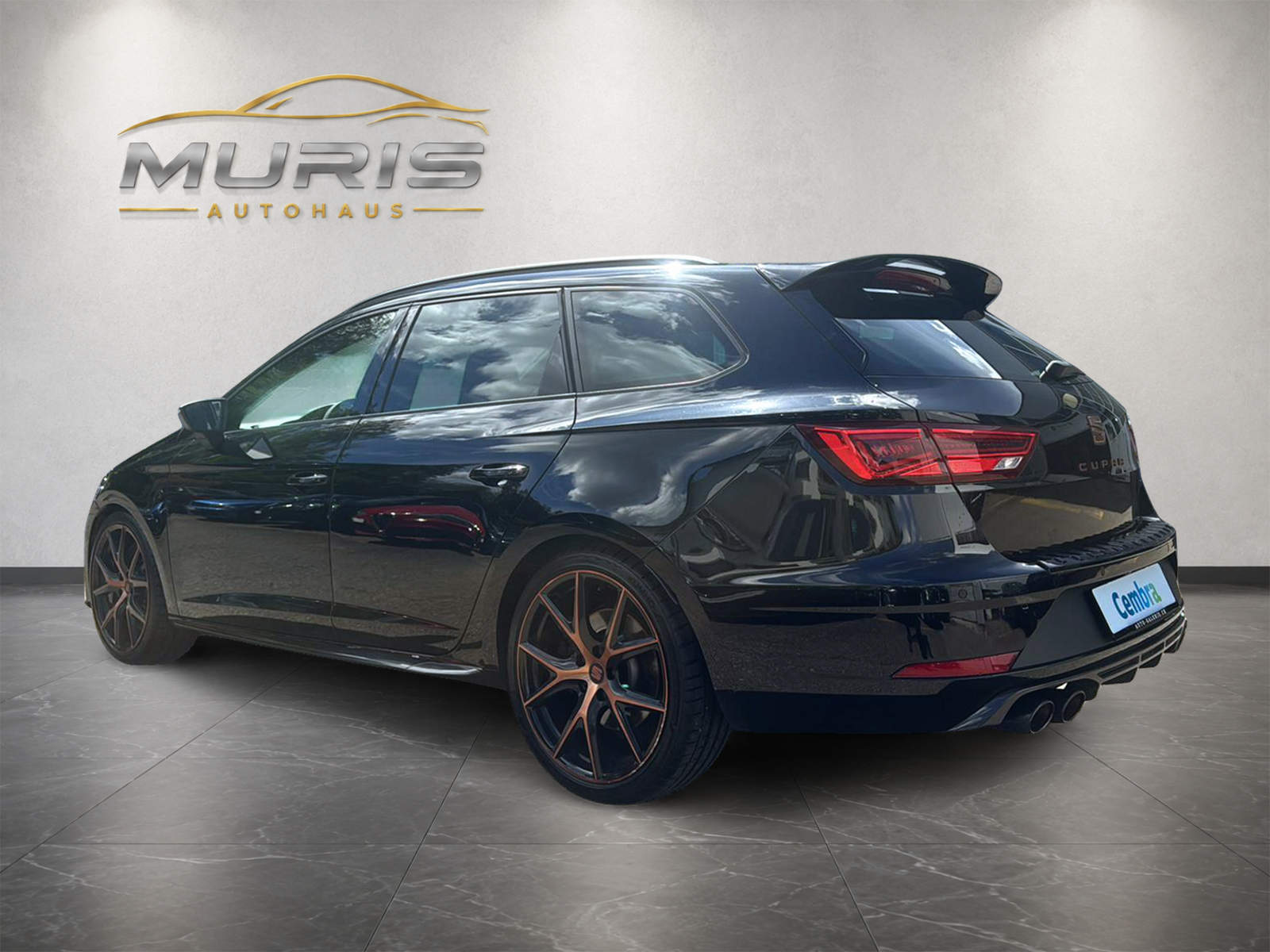 SEAT Leon ST 2.0 TSI Cupra 300 4 Drive DSG-image-2