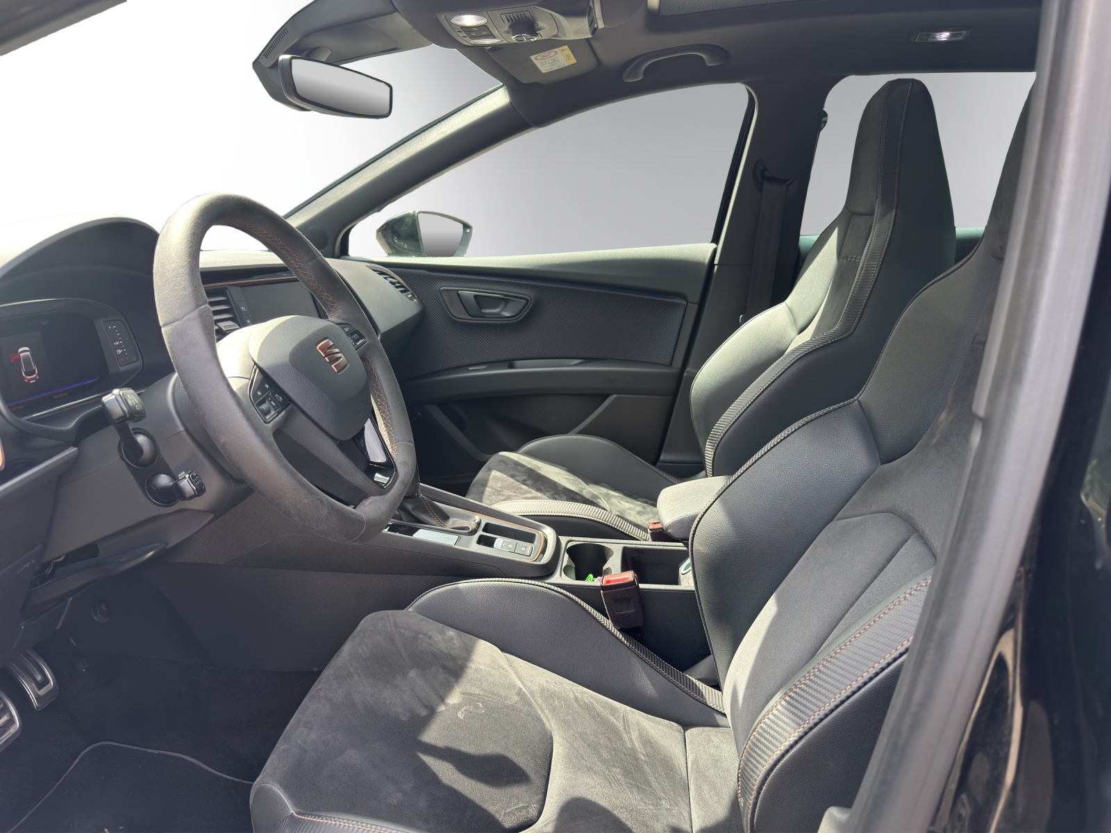 SEAT Leon ST 2.0 TSI Cupra 300 4 Drive DSG-image-0